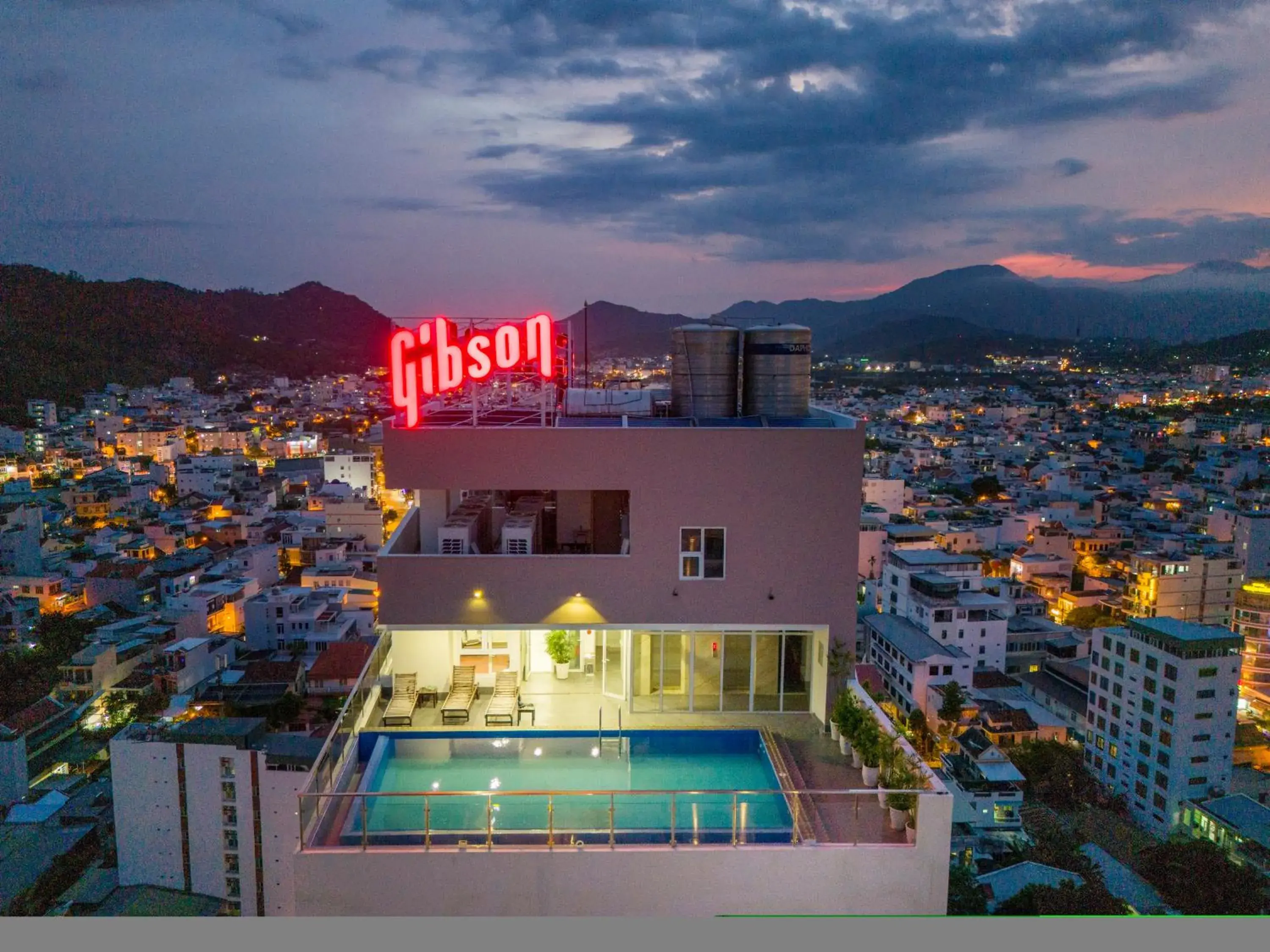 Swimming pool in Gibson Hotel Nha Trang Swimming pool in Gibson Hotel Nha Trang