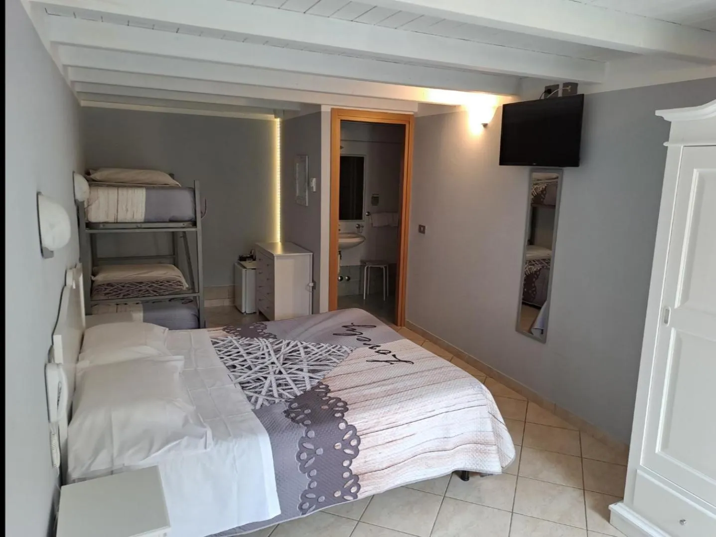 Bedroom, Bed in Hotel Mariani