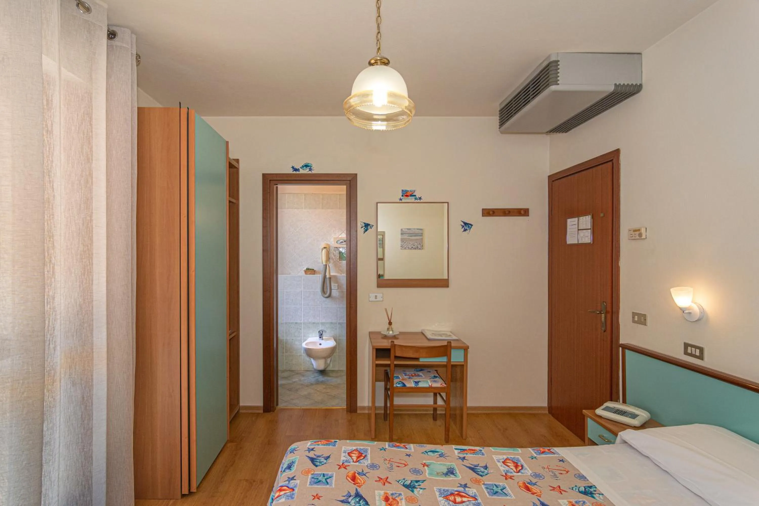 Bedroom, Bed in Hotel Mariani