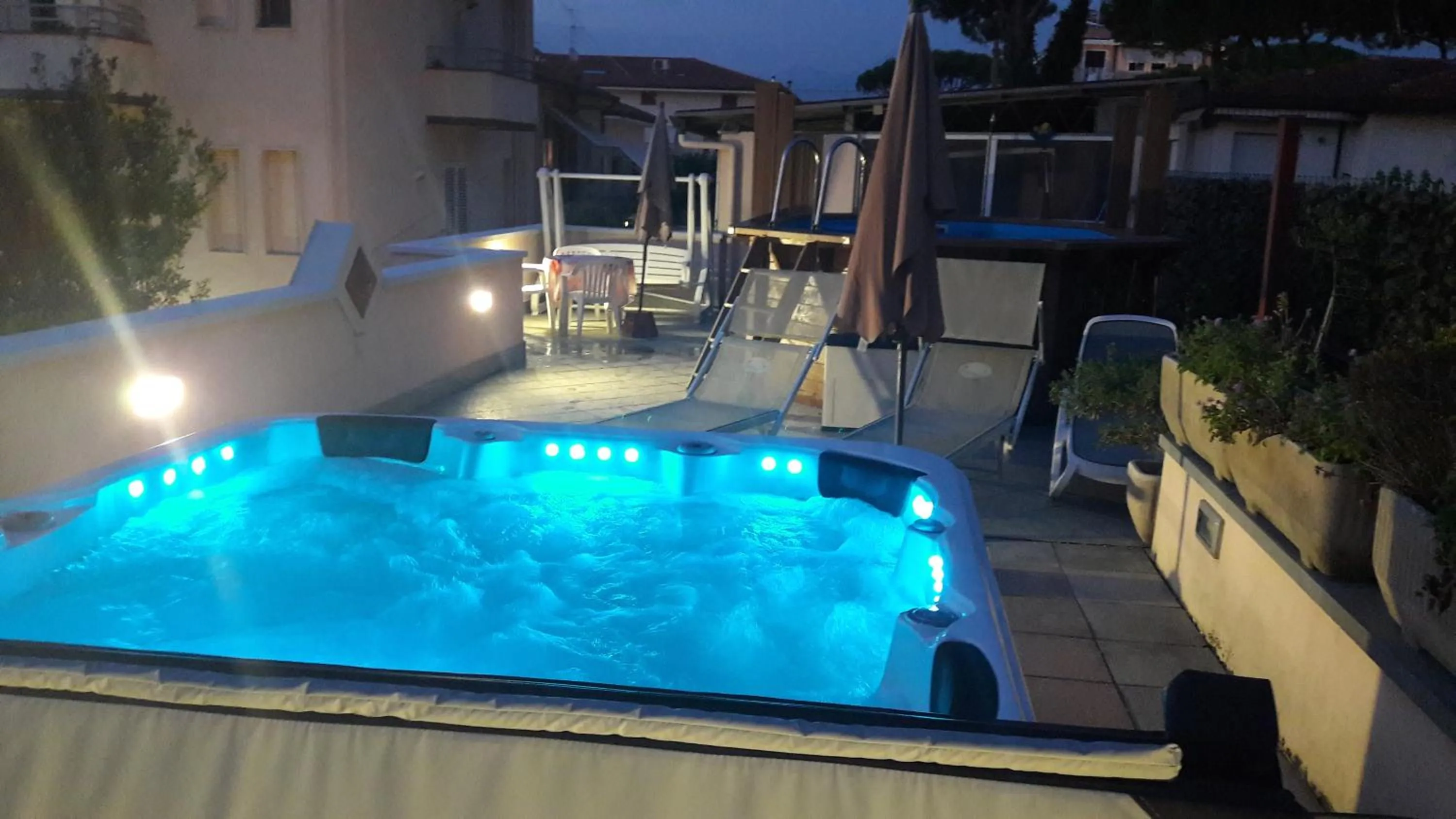 Hot Tub in Hotel Mariani