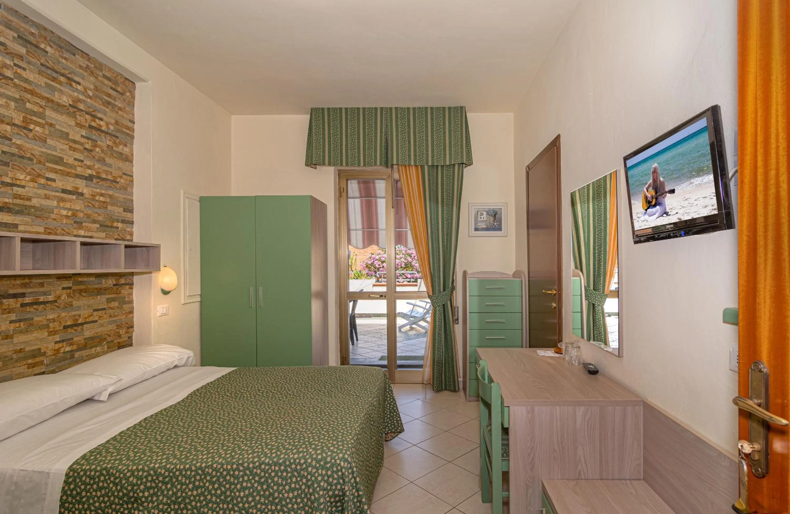 Bedroom, Bed in Hotel Mariani
