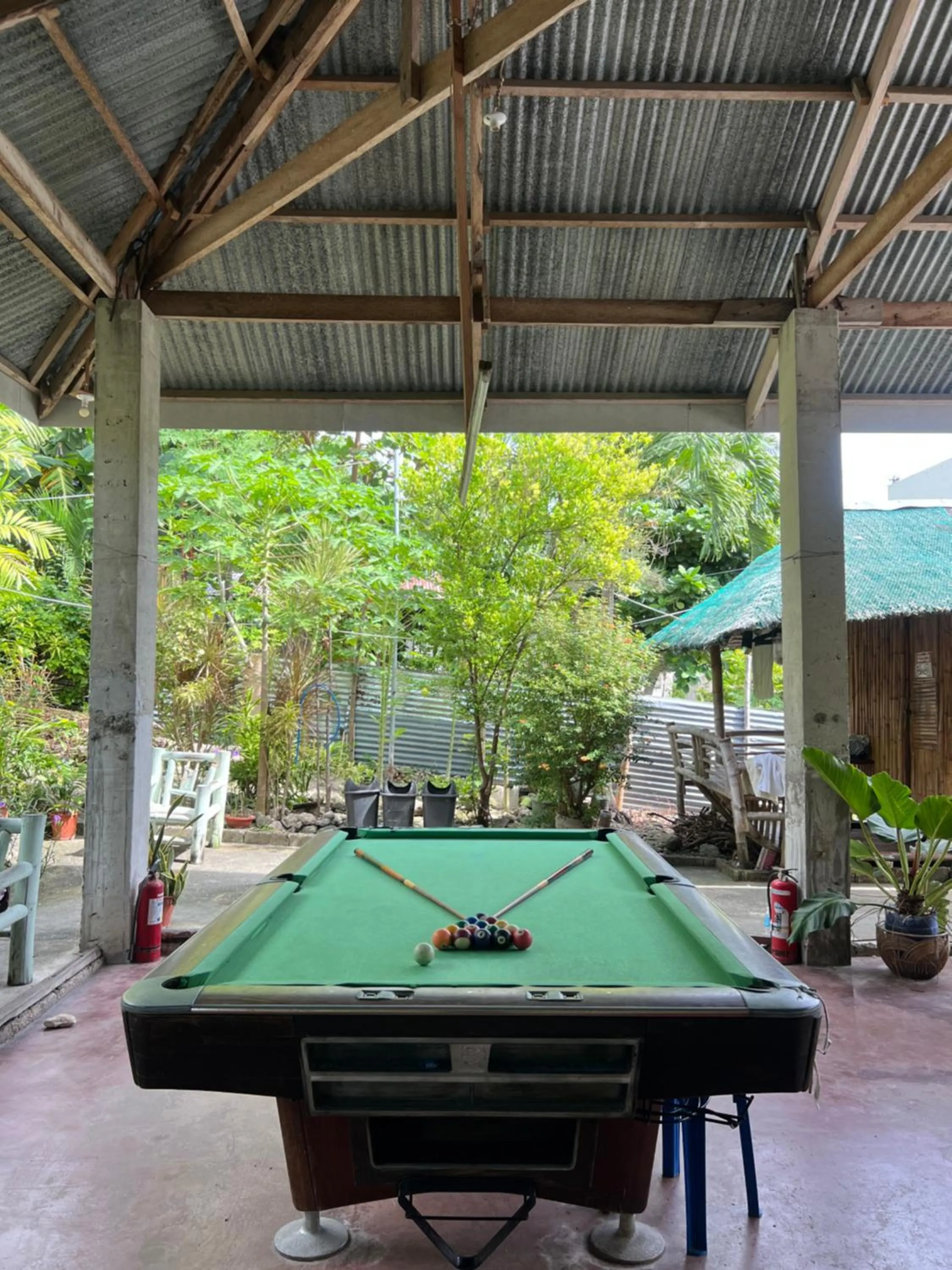 Sharky Hostel Oslob