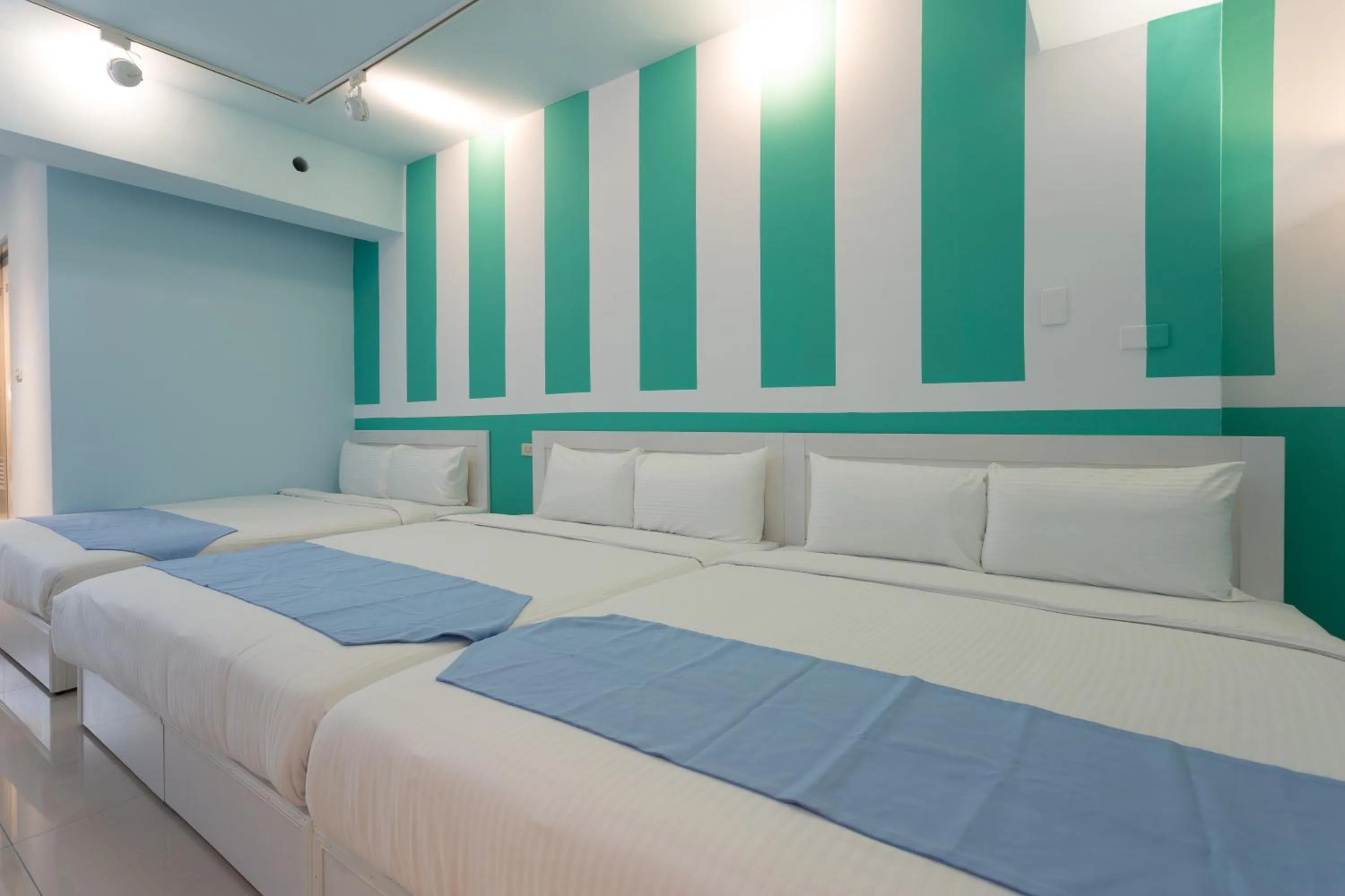 Bed in Kaohsiung I Hi Hotel