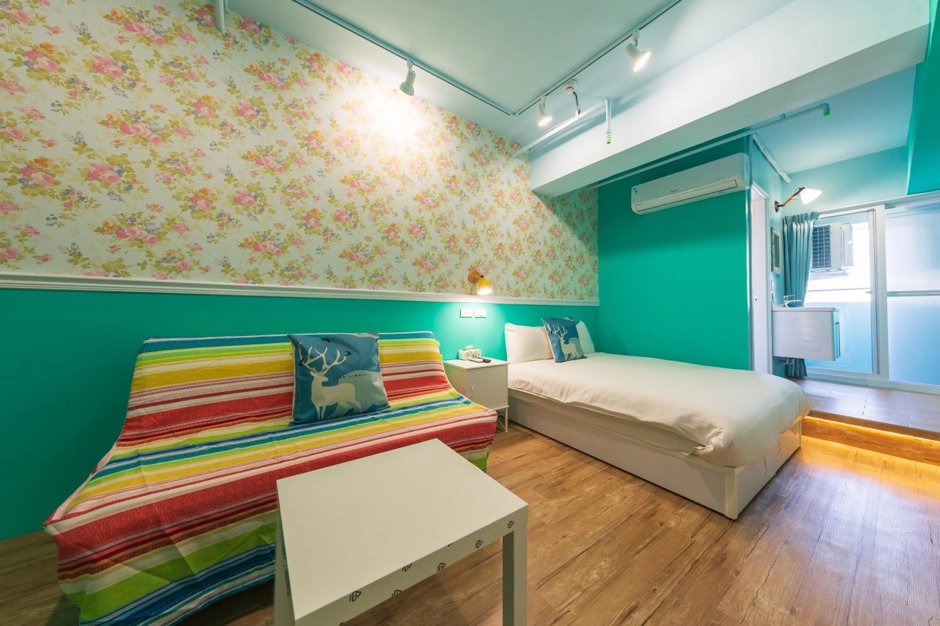 Bed in Kaohsiung I Hi Hotel