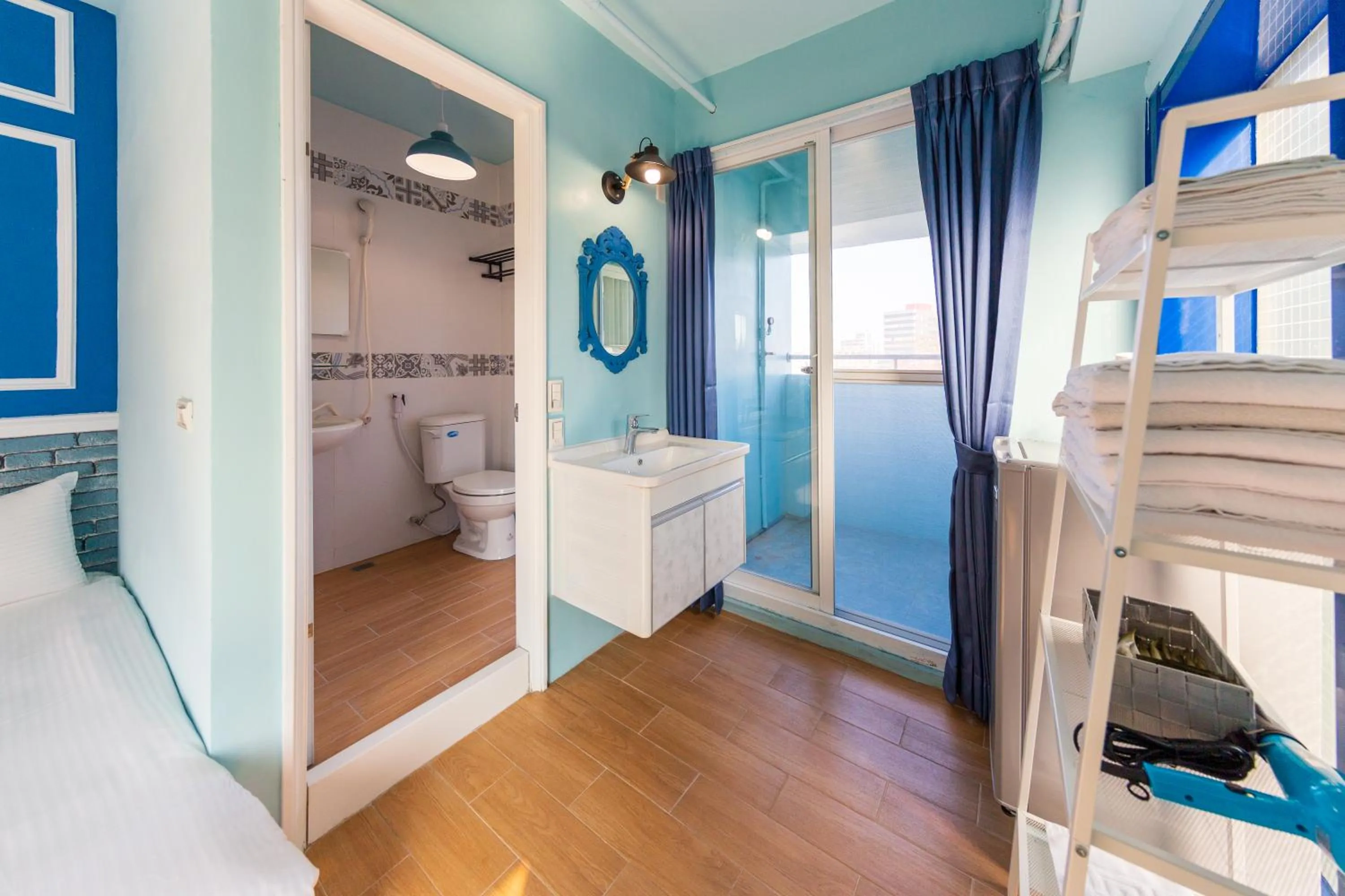 Toilet in Kaohsiung I Hi Hotel