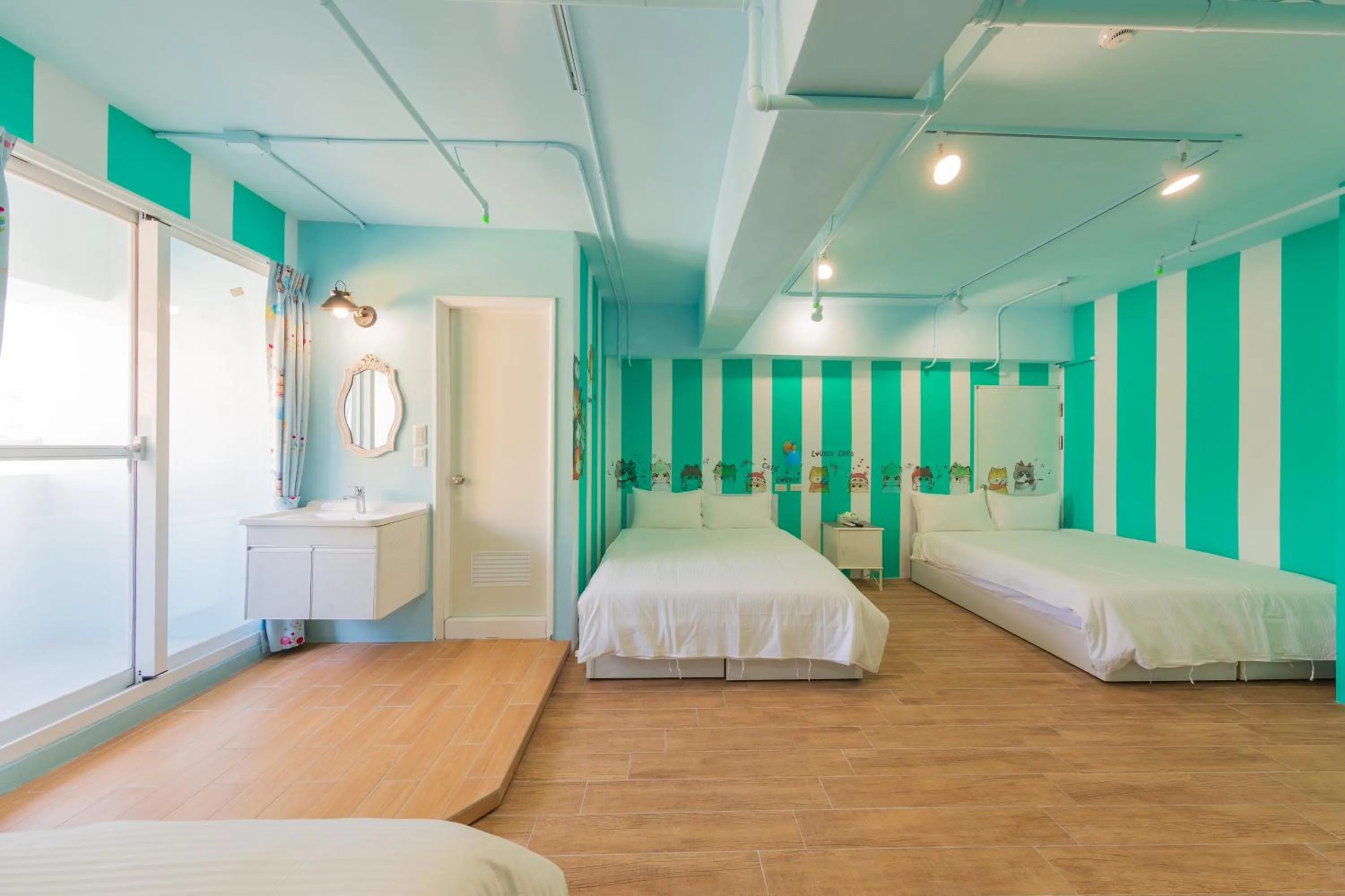 Bed in Kaohsiung I Hi Hotel