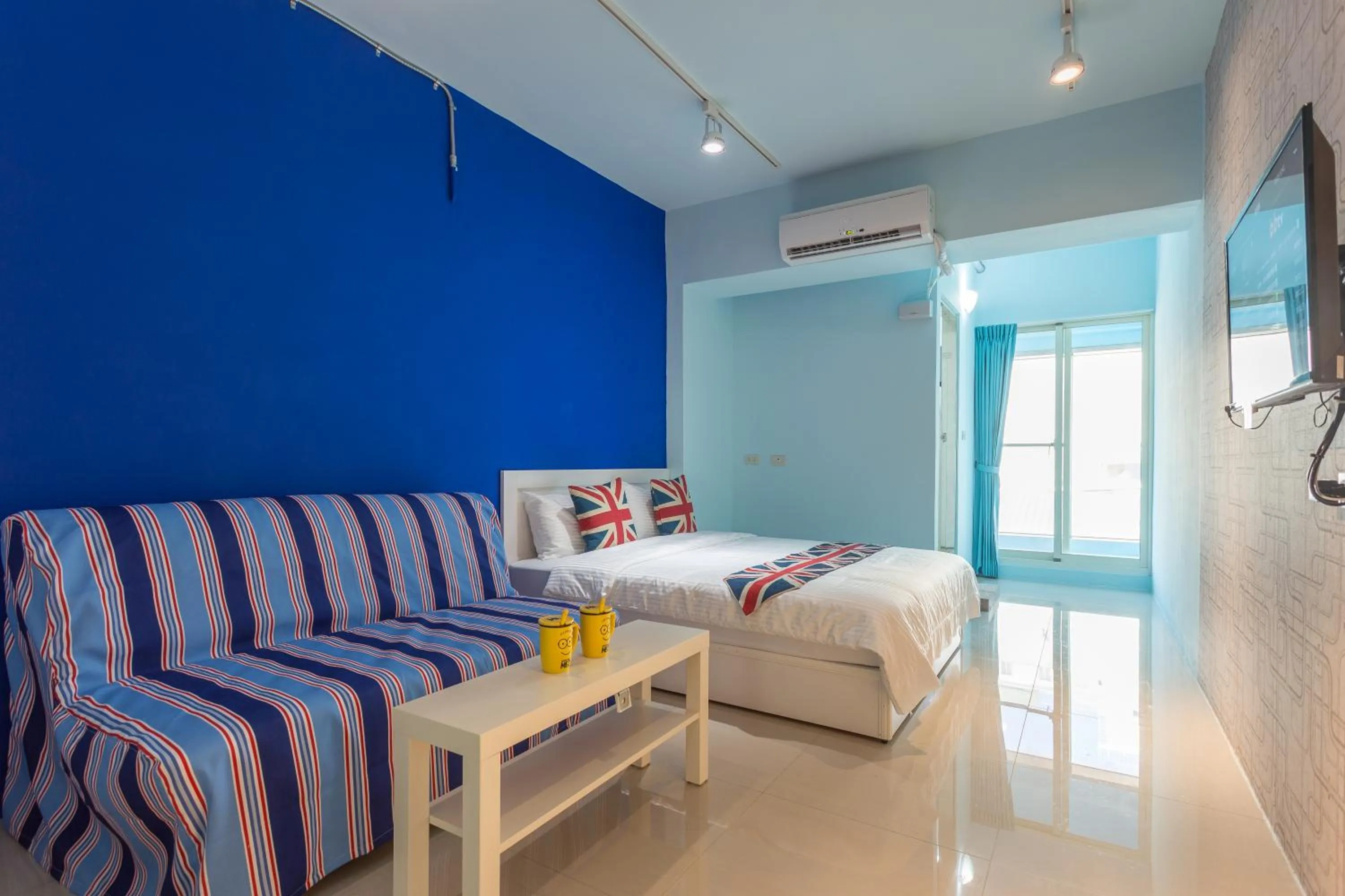 Bed in Kaohsiung I Hi Hotel