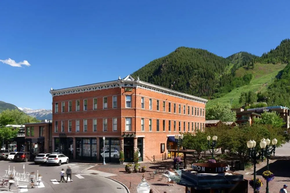Property building in Independence Square Unit 313, Downtown Hotel Room in Aspen with Rooftop Hot Tub