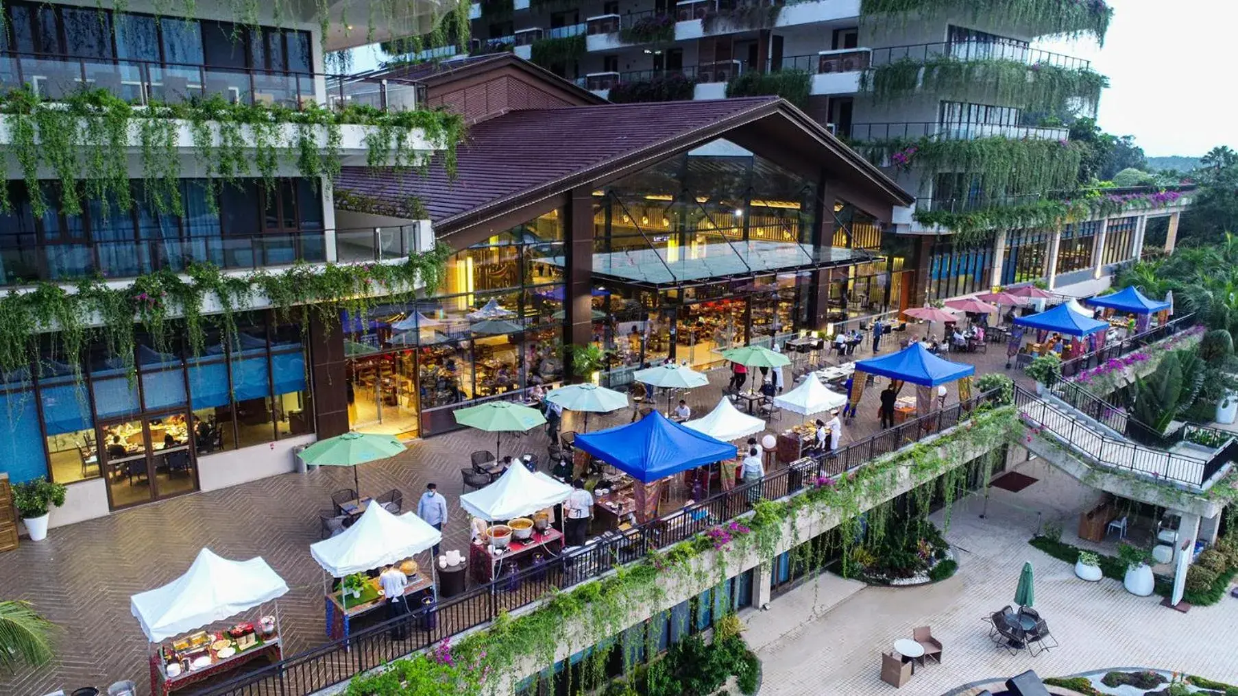 Property building in Forest City Golf Hotel Property building in Forest City Golf Hotel