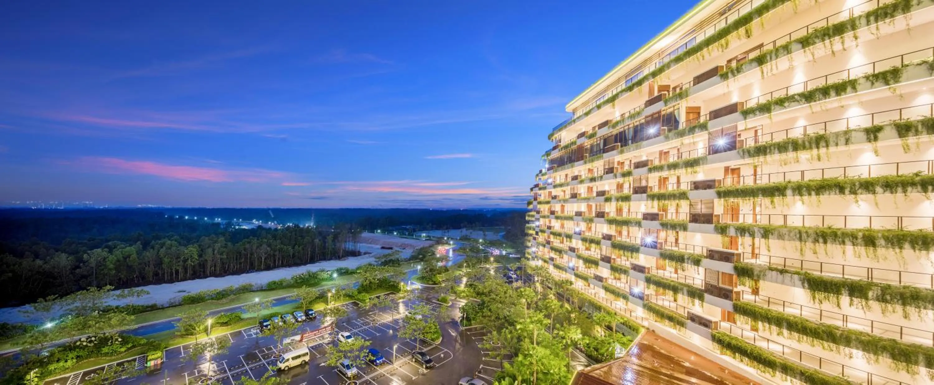 Property building in Forest City Golf Hotel