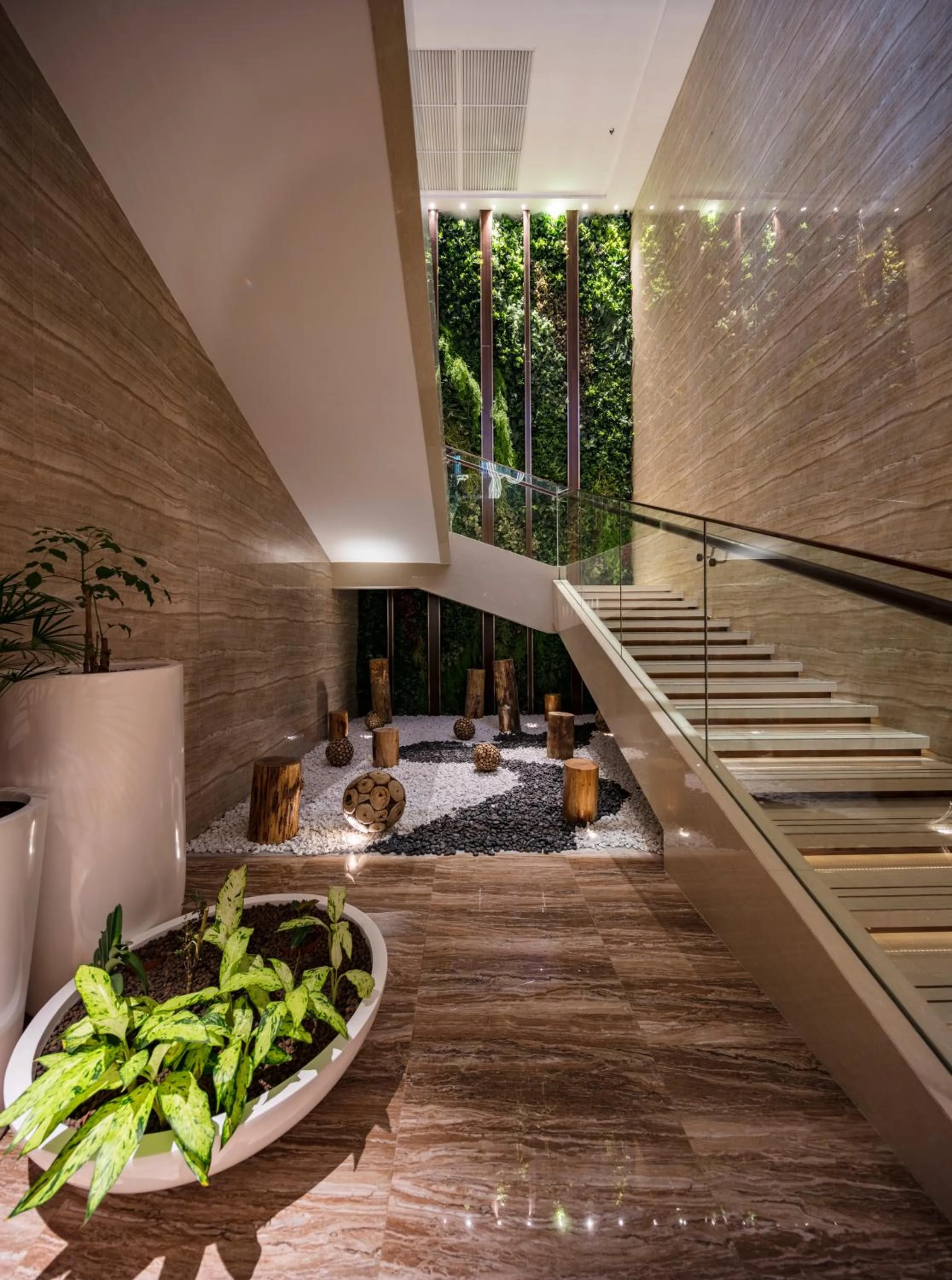 Lobby or reception in Forest City Golf Hotel