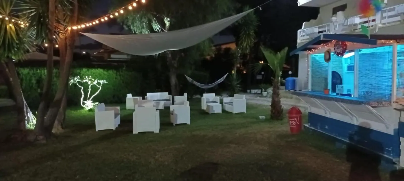 Restaurant/places to eat in Hotel Marinella