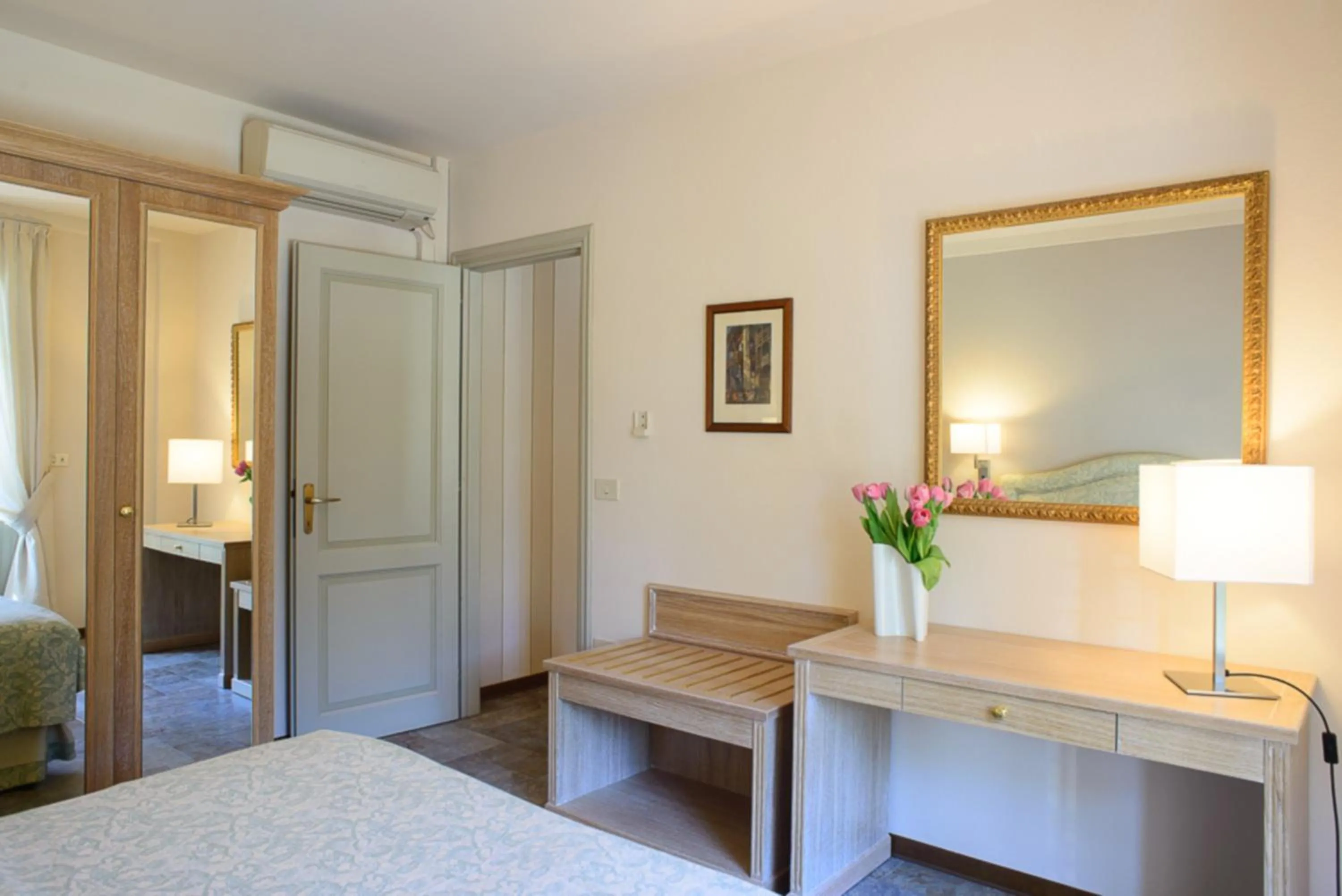 Bedroom, Bed in Residence Ortensia