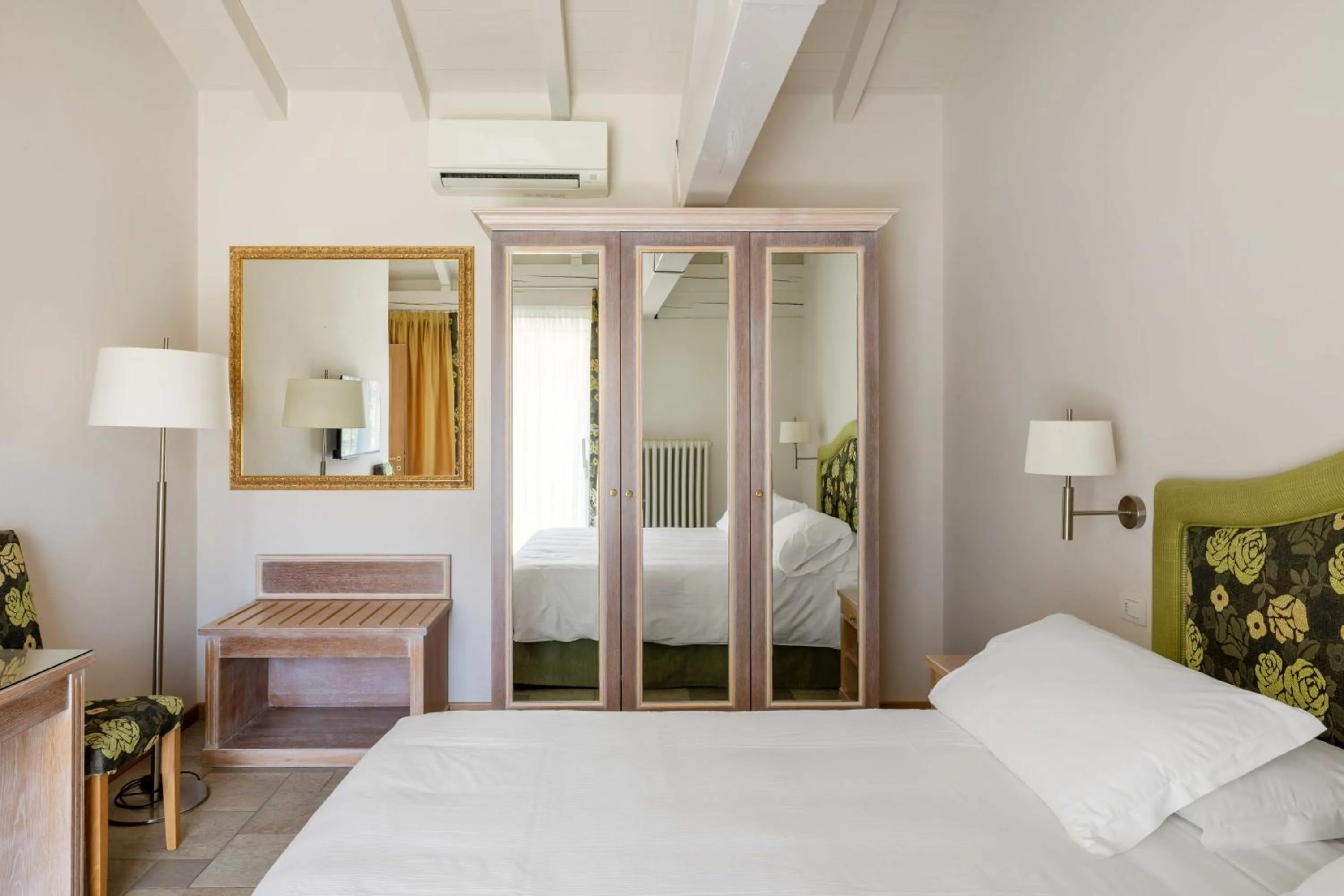 Bedroom, Bed in Residence Ortensia