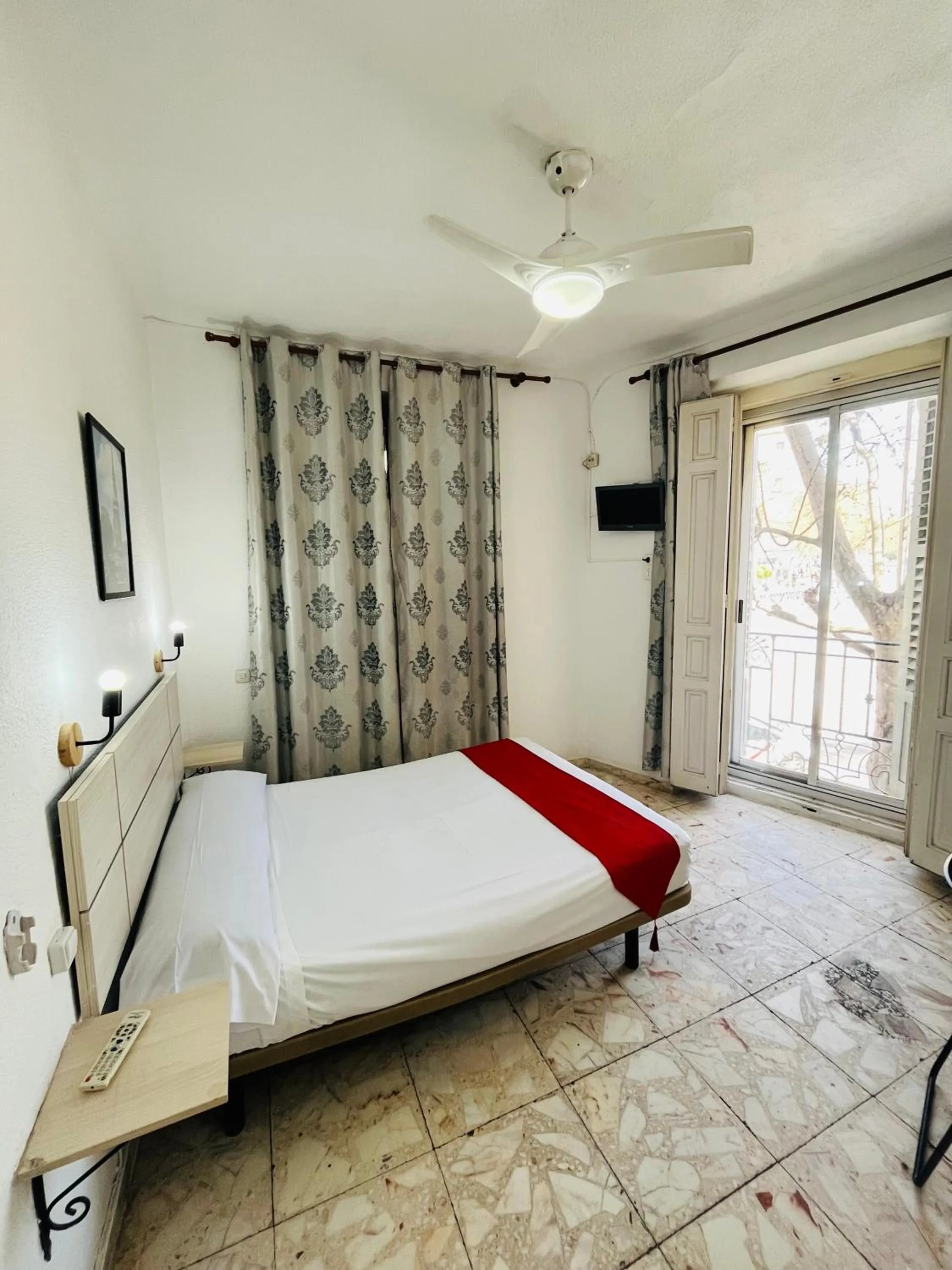 Photo of the whole room, Bed in Pensión Rivera