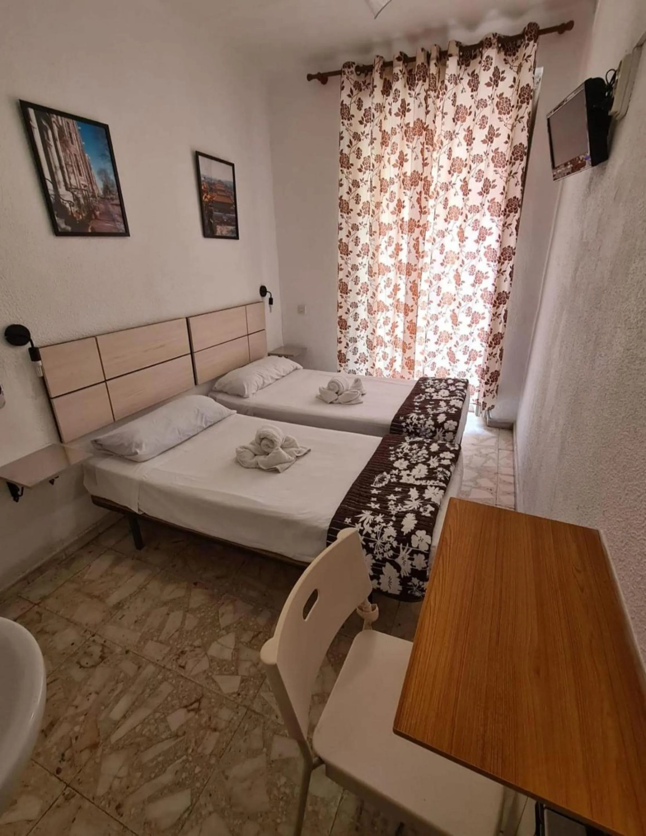 Photo of the whole room, Bed in Pensión Rivera