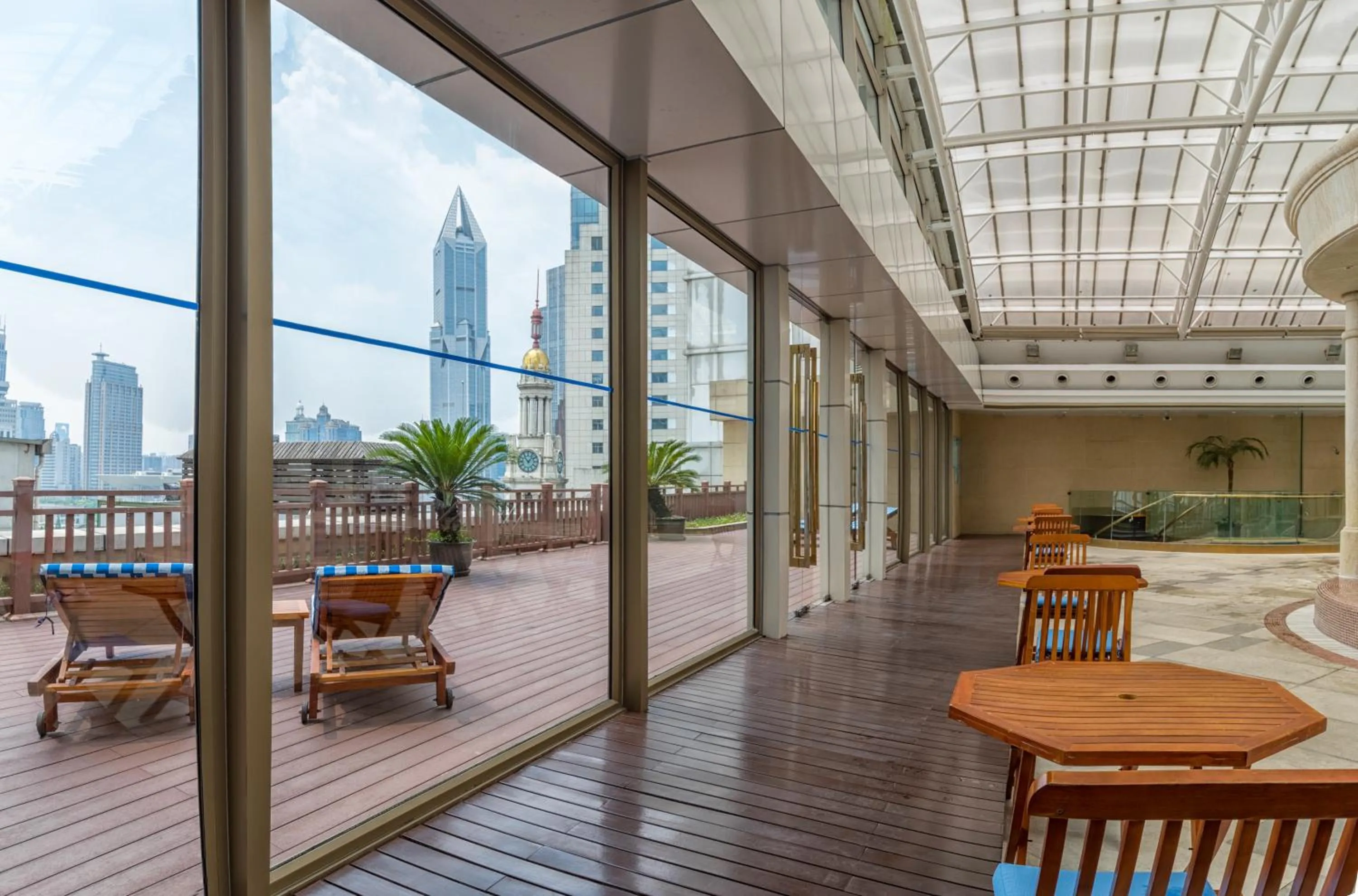 Swimming pool in Radisson Blu Hotel Shanghai New World
