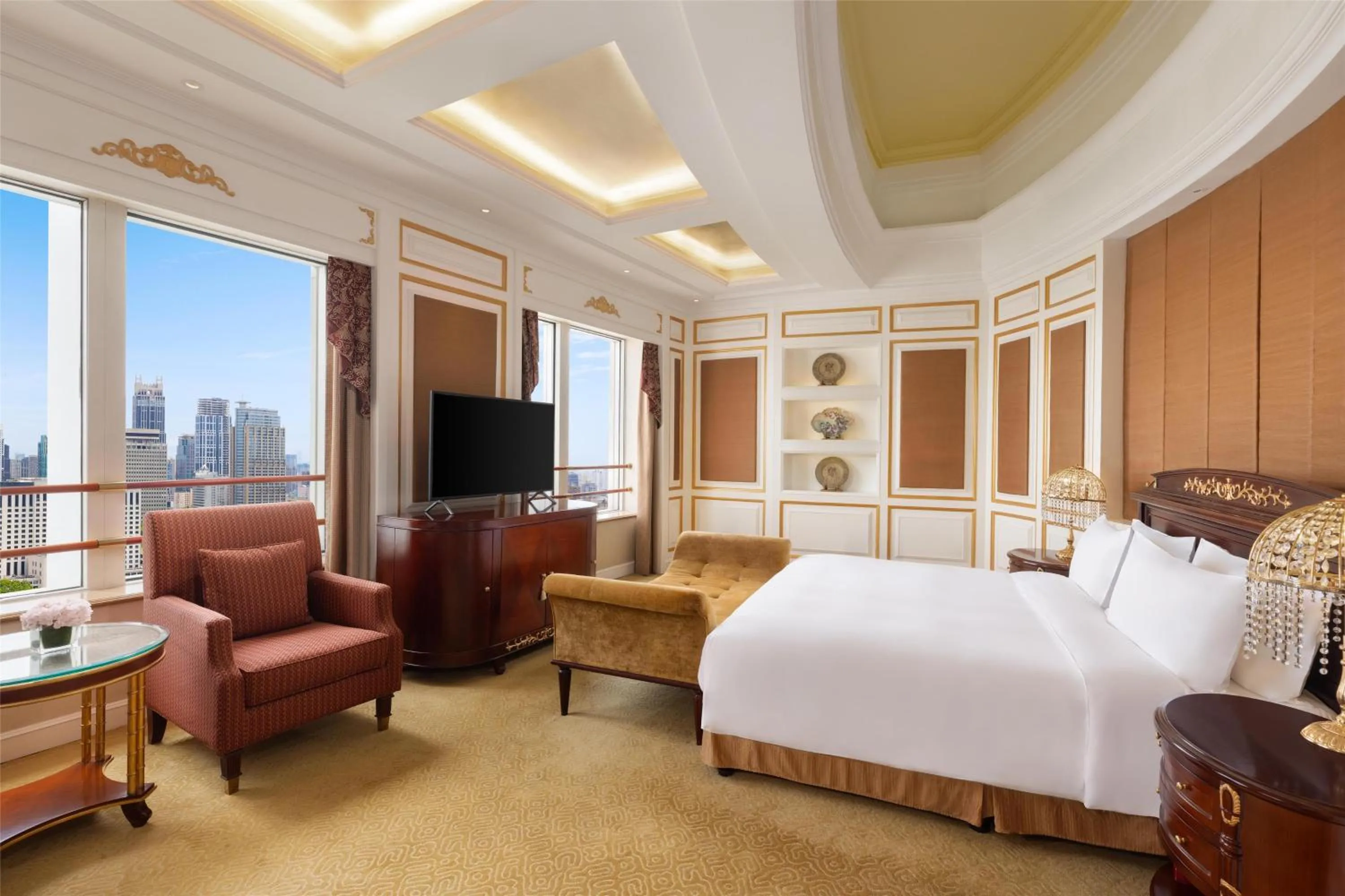 Photo of the whole room, Bed in Radisson Blu Hotel Shanghai New World