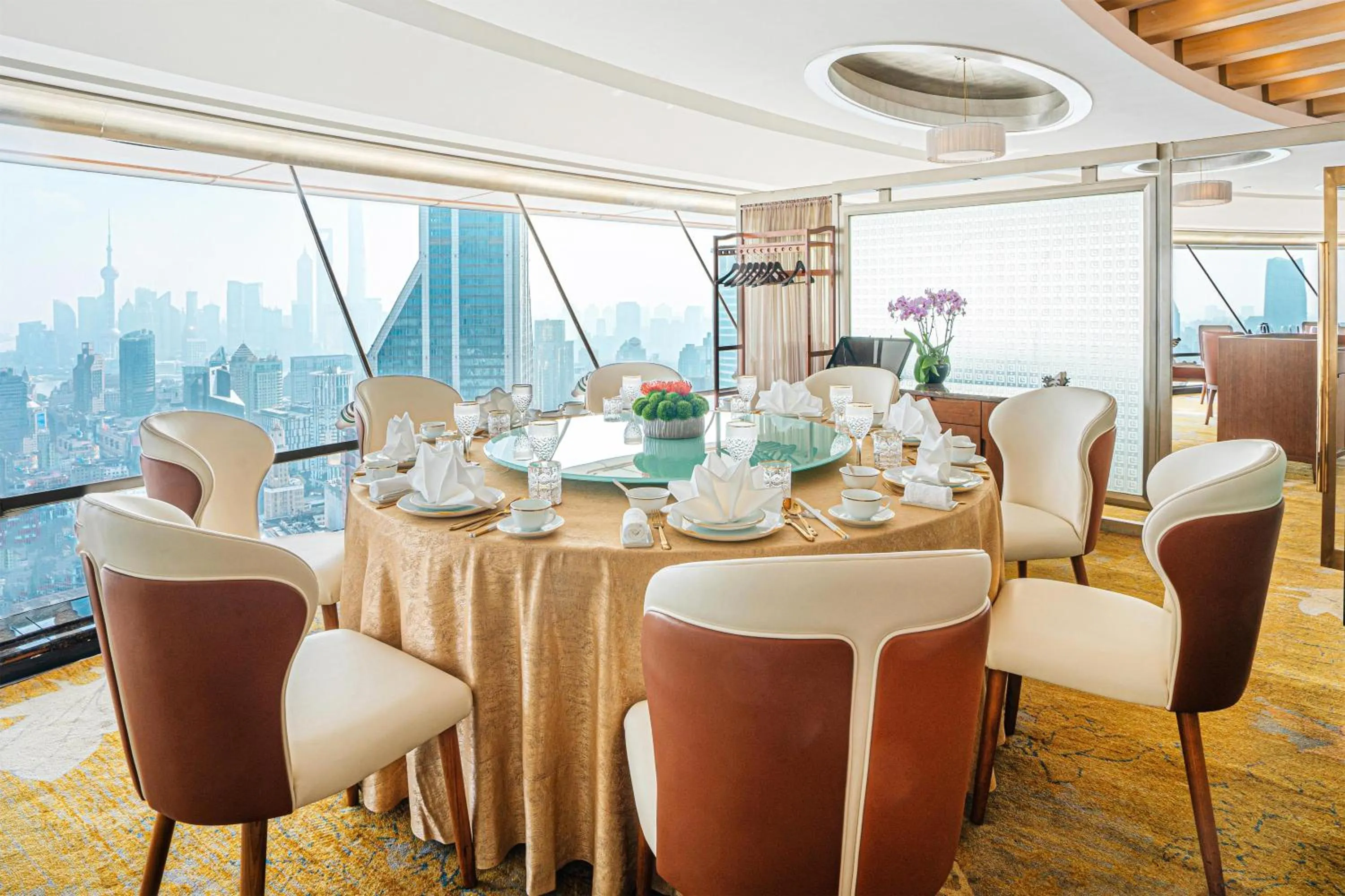 Restaurant/places to eat in Radisson Blu Hotel Shanghai New World