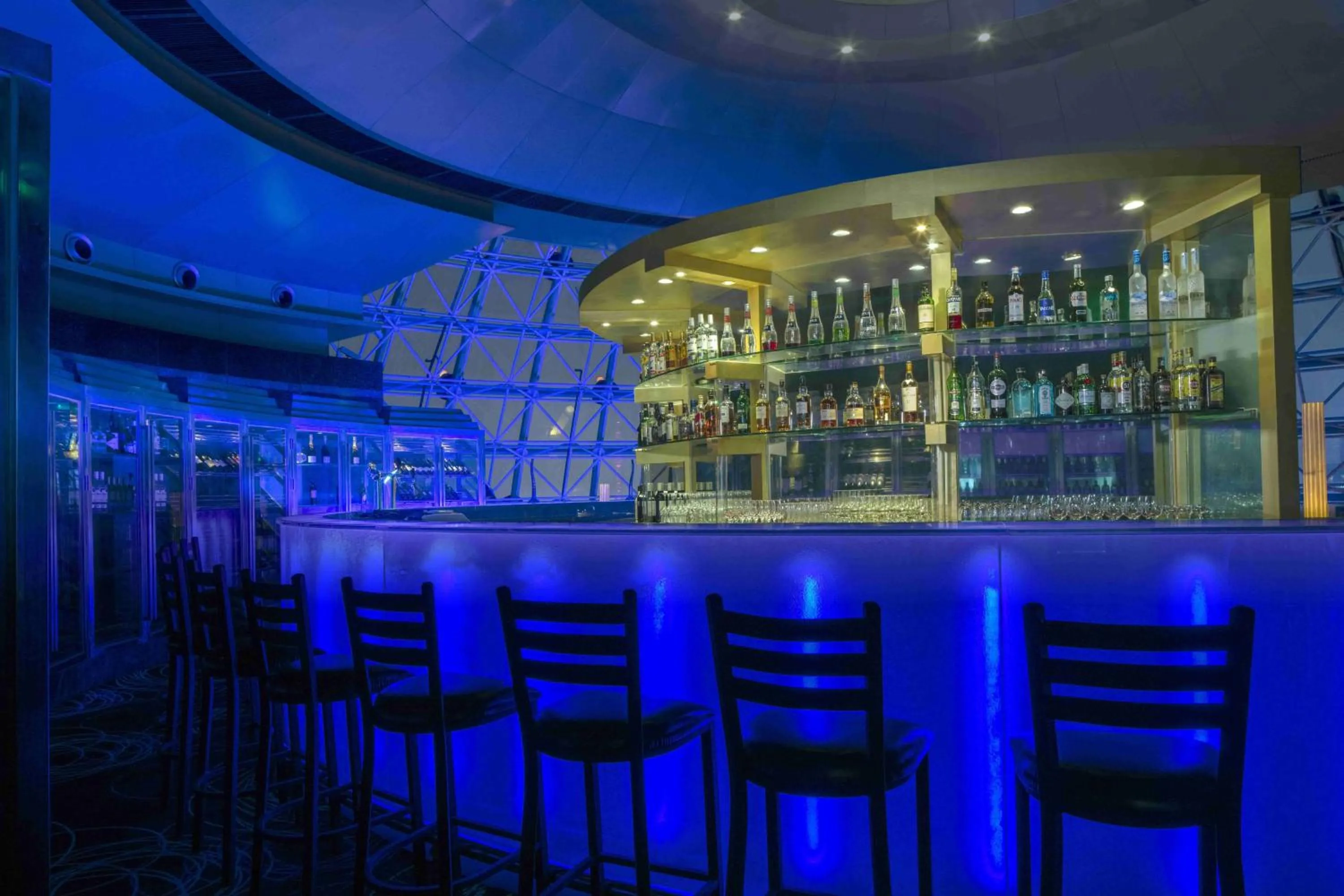 Restaurant/places to eat in Radisson Blu Hotel Shanghai New World