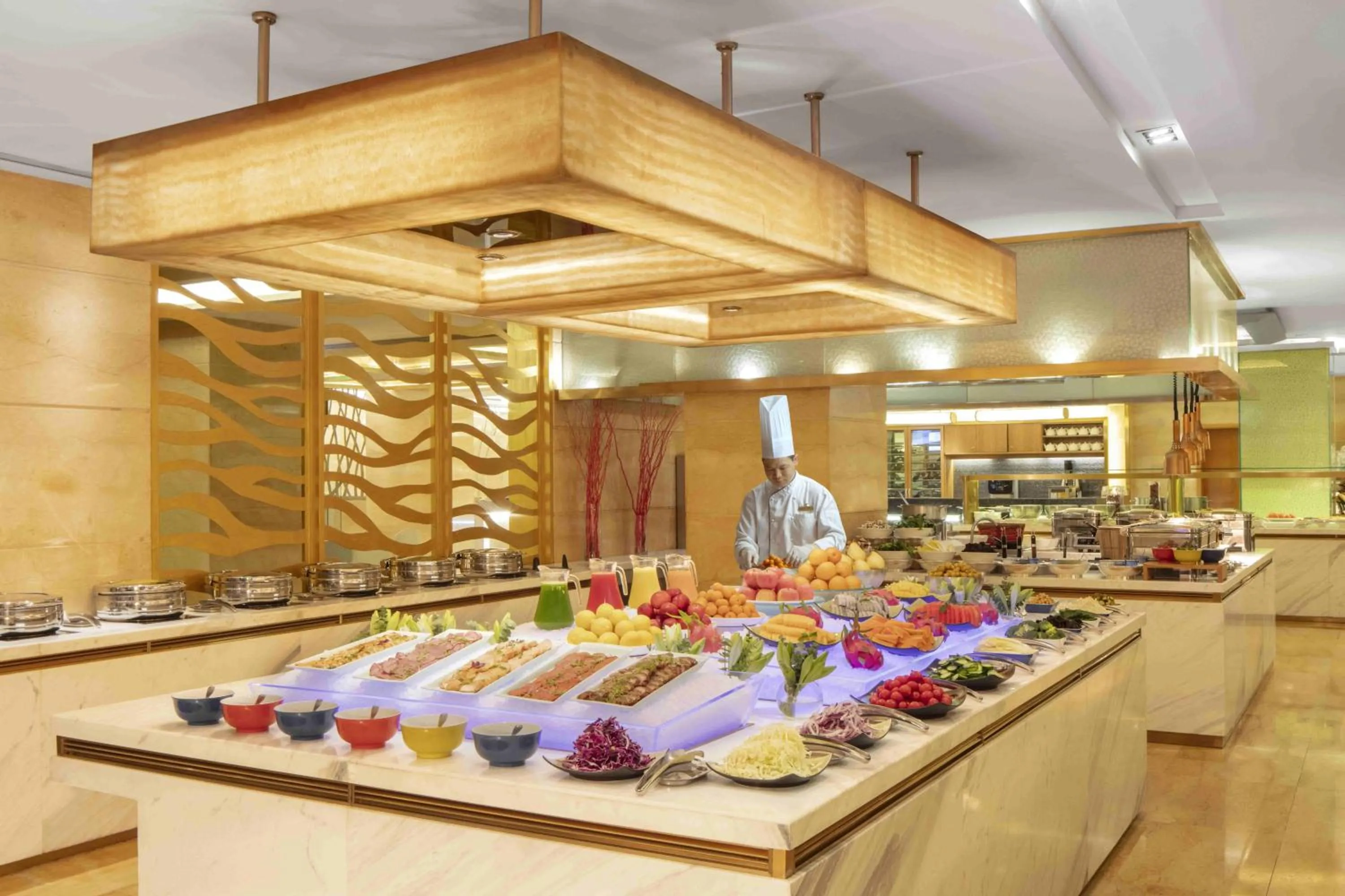 Restaurant/places to eat in Radisson Blu Hotel Shanghai New World