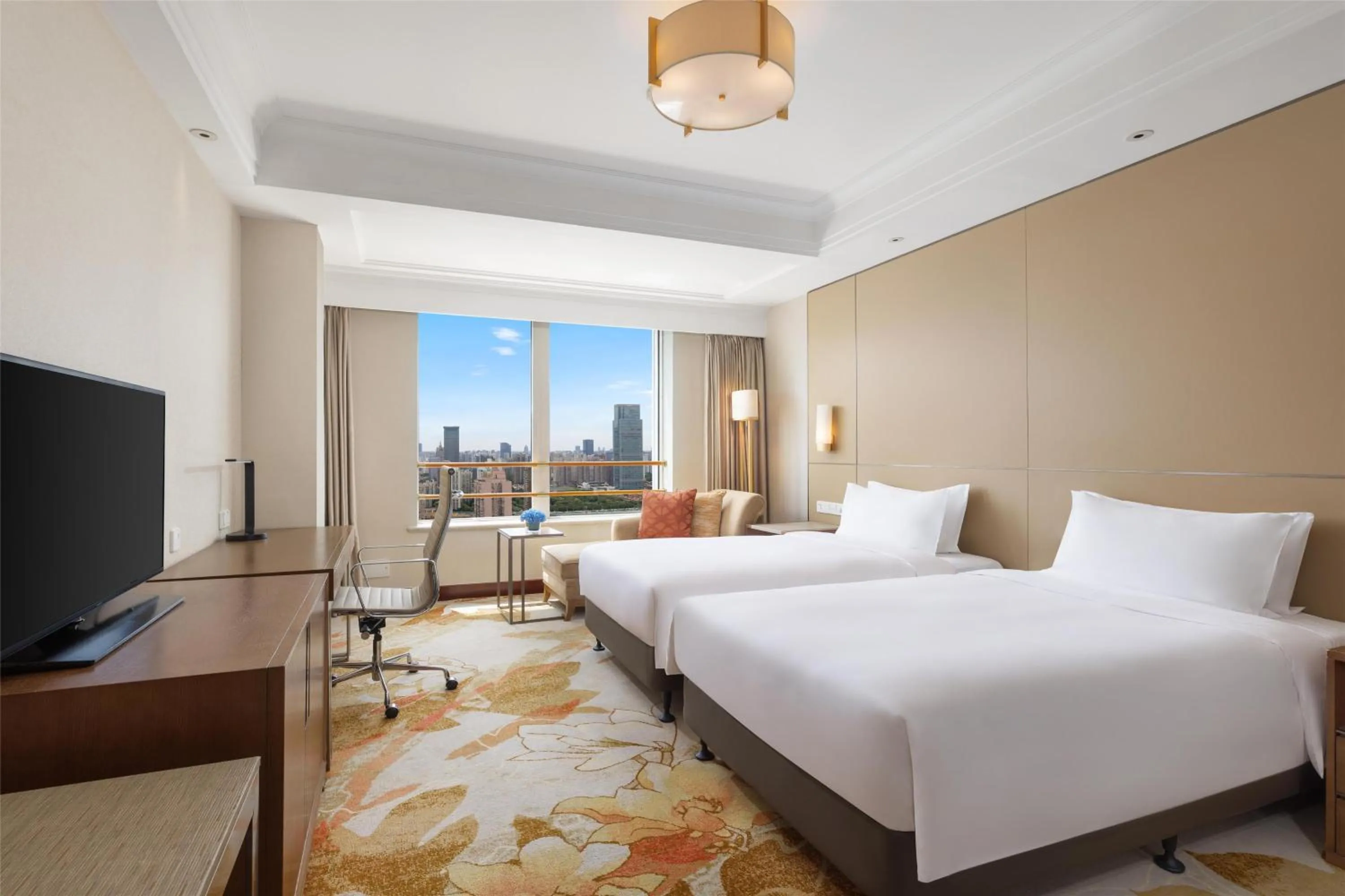 Bedroom, Bed in Radisson Blu Hotel Shanghai New World