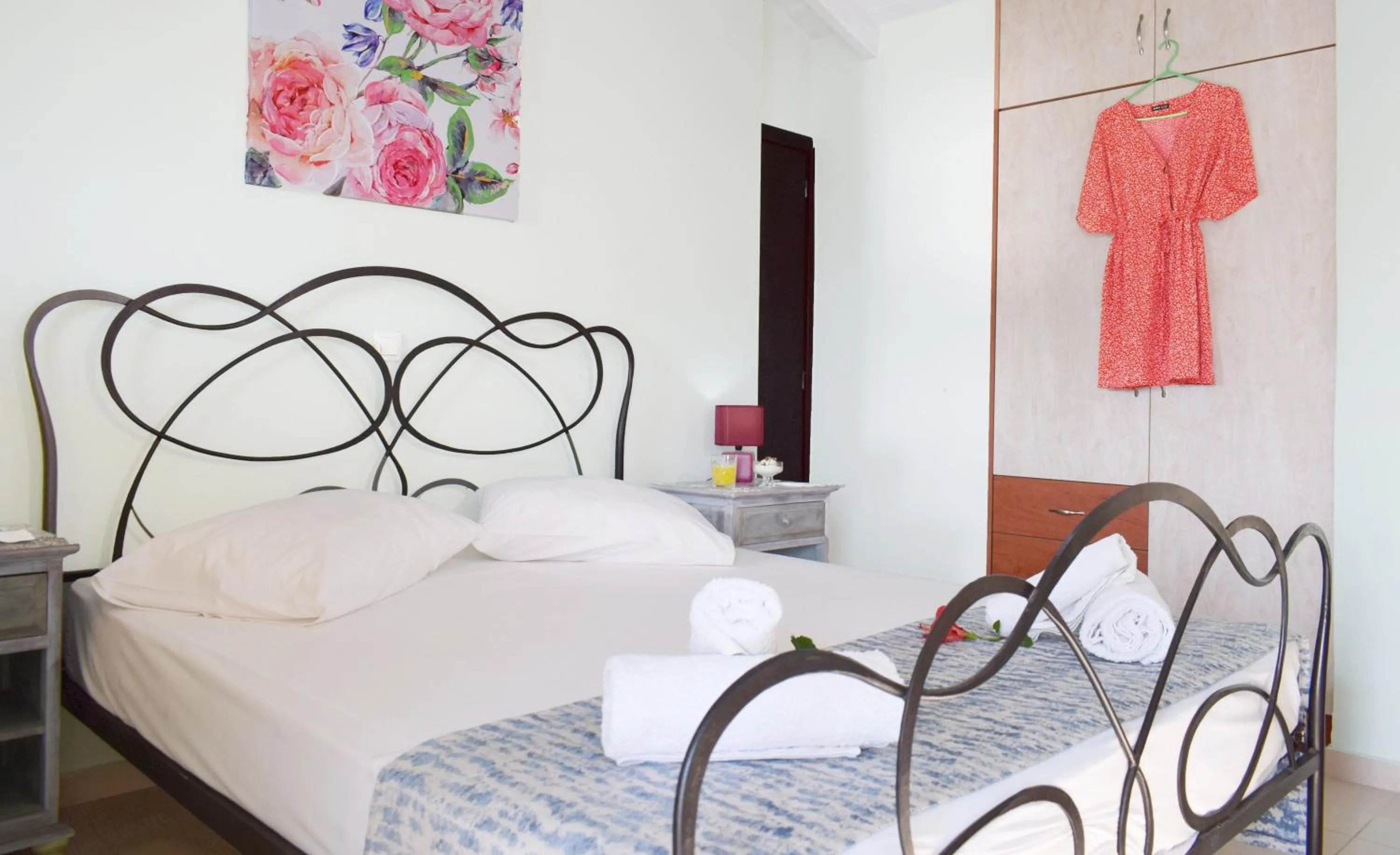 Apartment with Sea View in En Plo Studios & Apartments