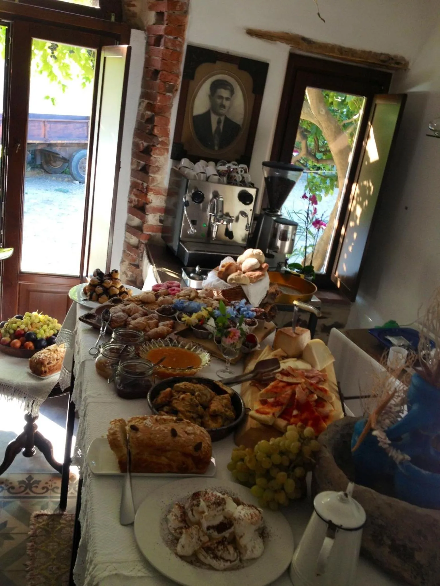 Food in Il Portico Guesthouse