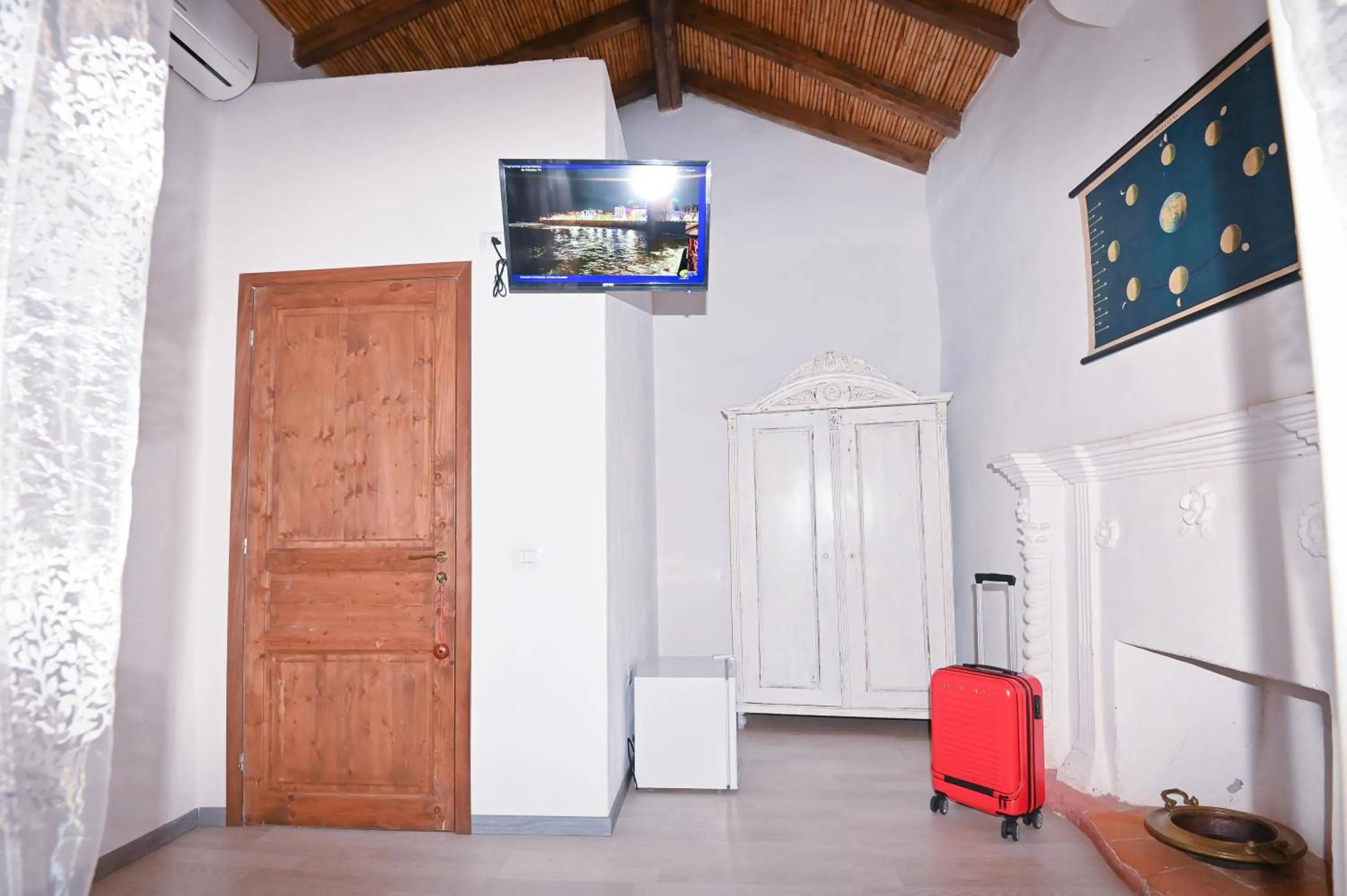 fireplace in Il Portico Guesthouse