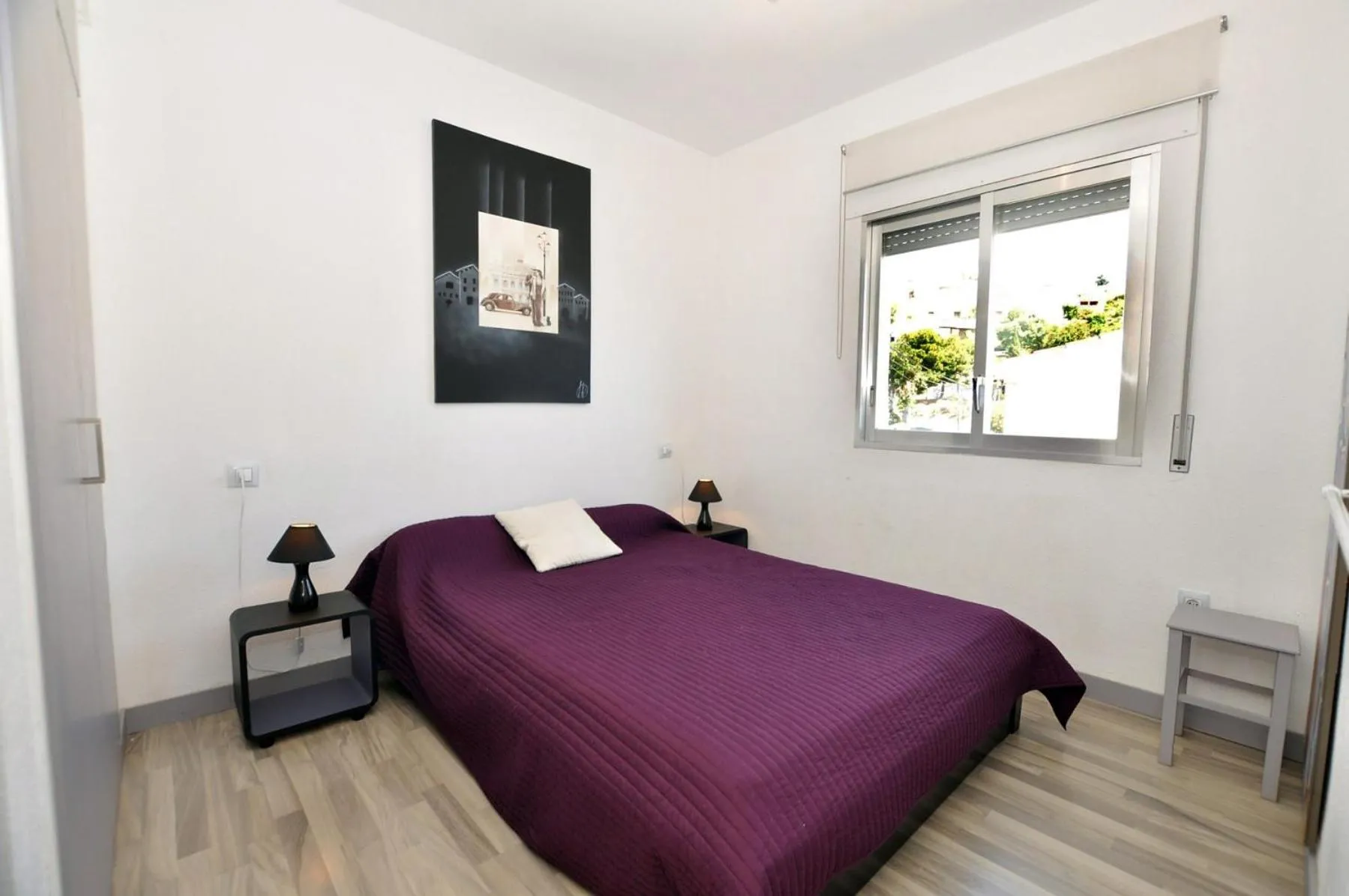Bedroom, Bed in 1089 Puig Rom - Apivend Immo
