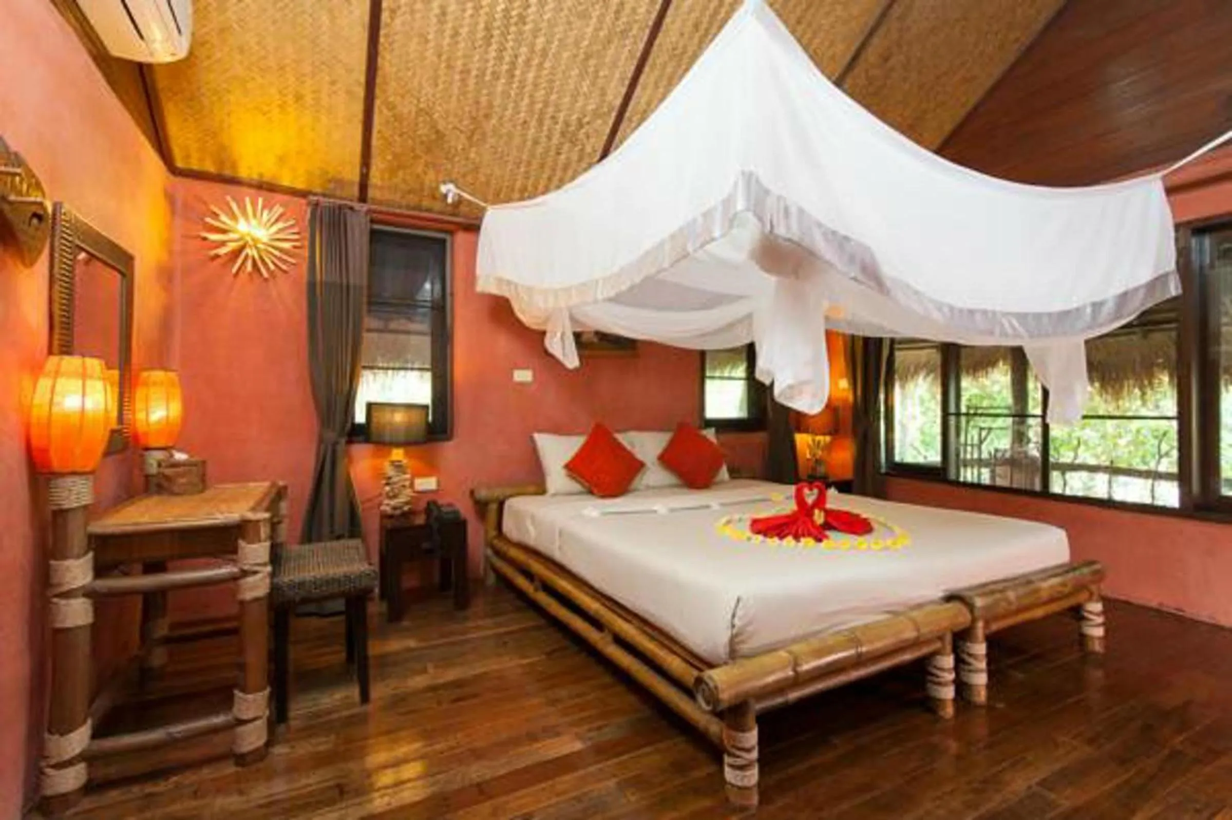 Bed in Koh Tao Cabana