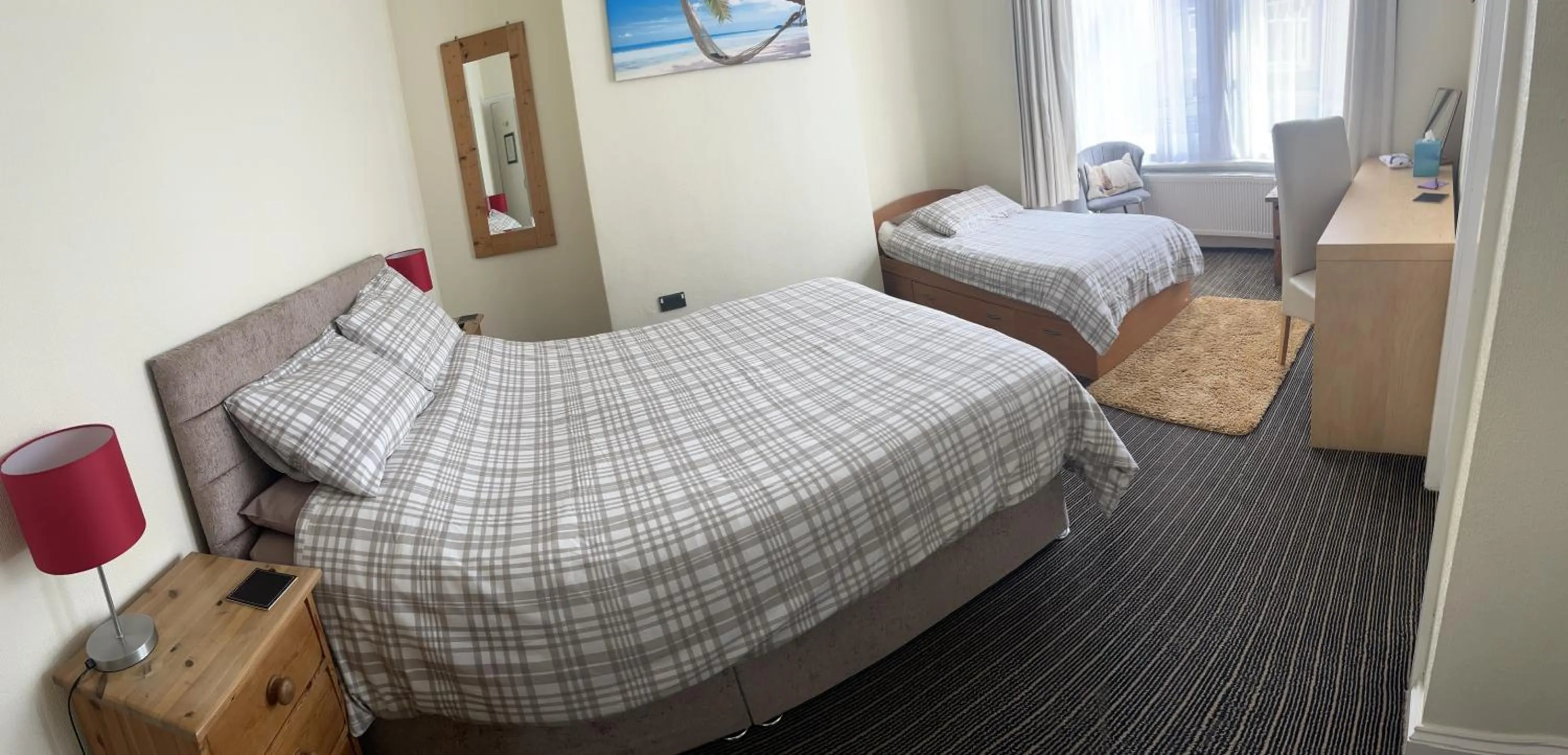 Bed in The Swallow Hotel
