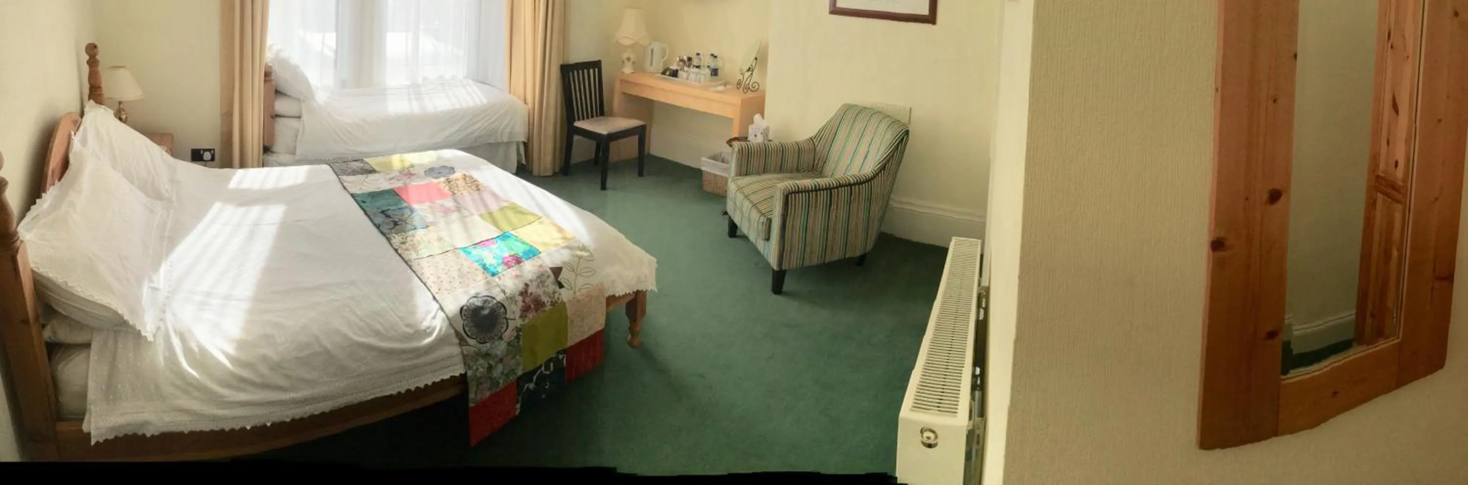 Bed in The Swallow Hotel