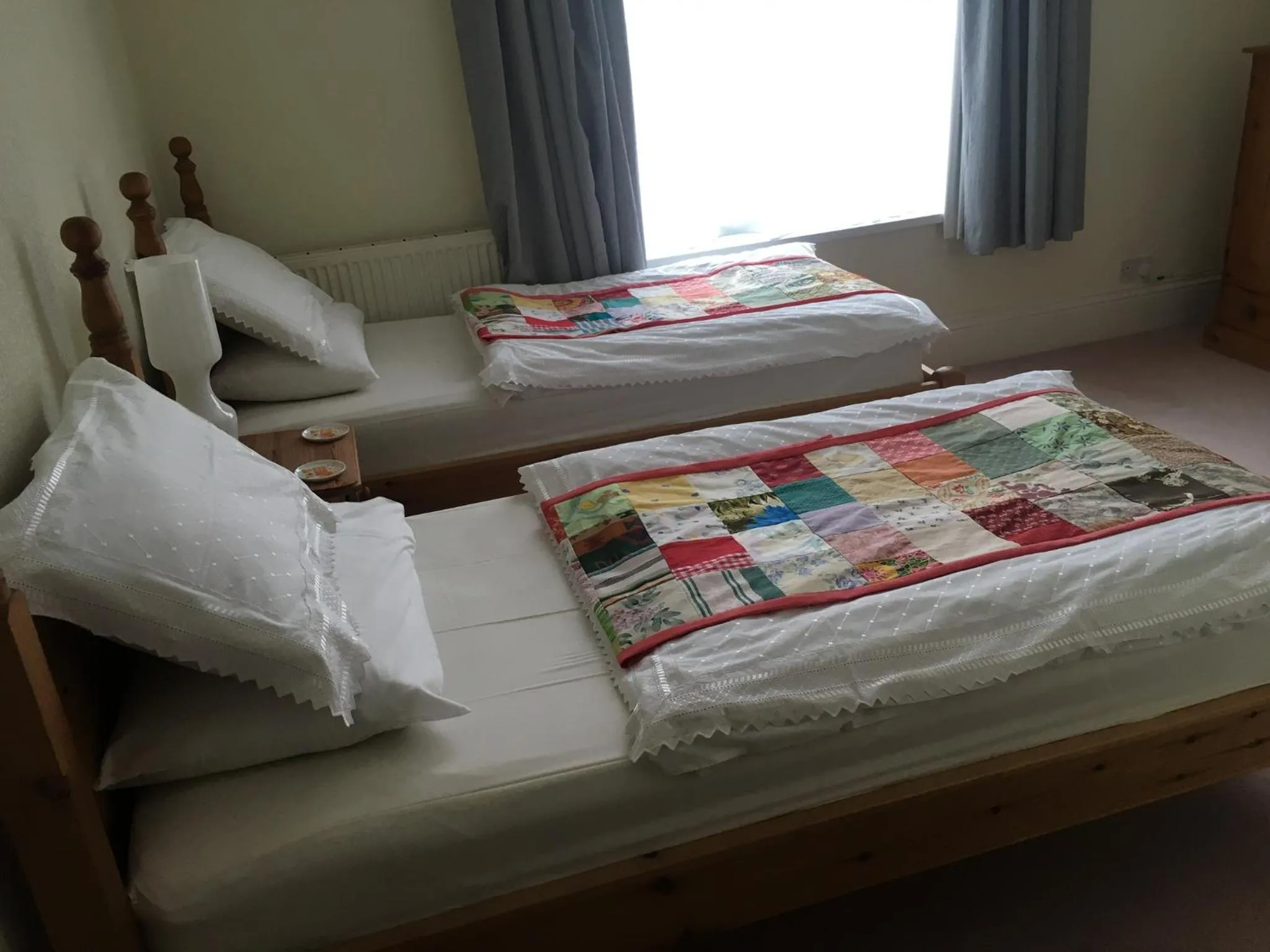Bed in The Swallow Hotel