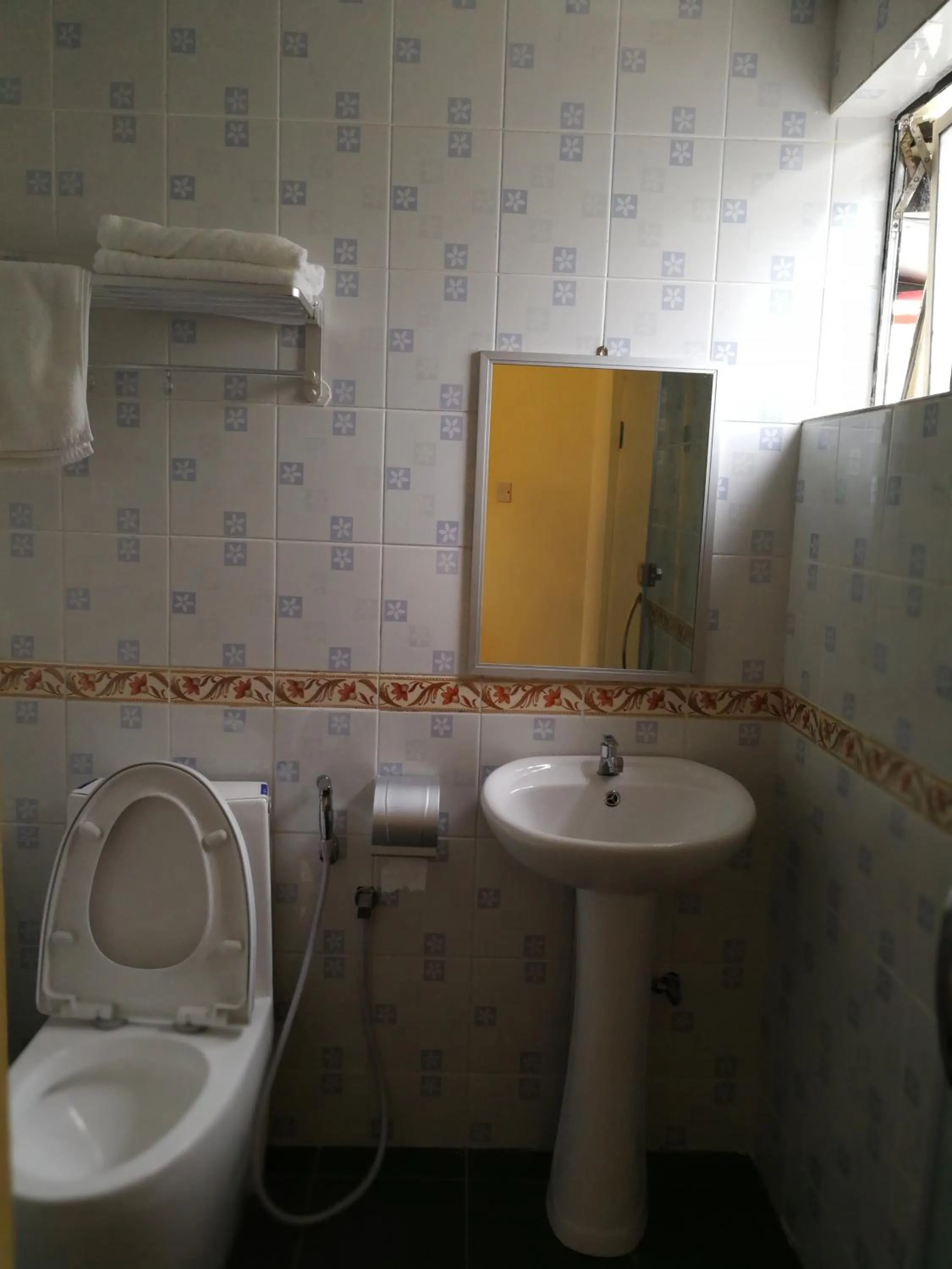 Toilet in Hotel Zuhra