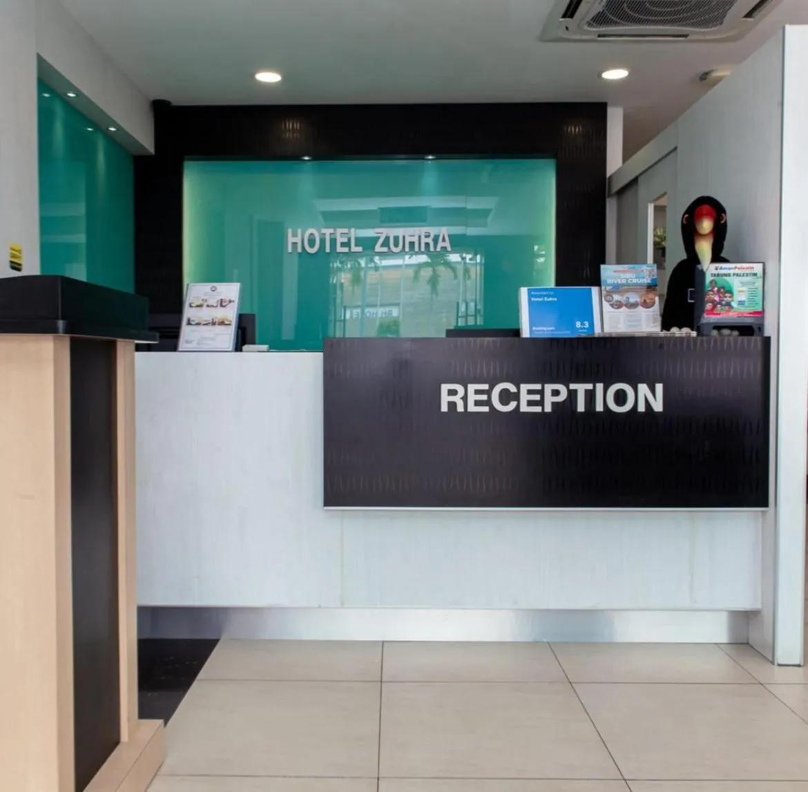Lobby or reception in Hotel Zuhra