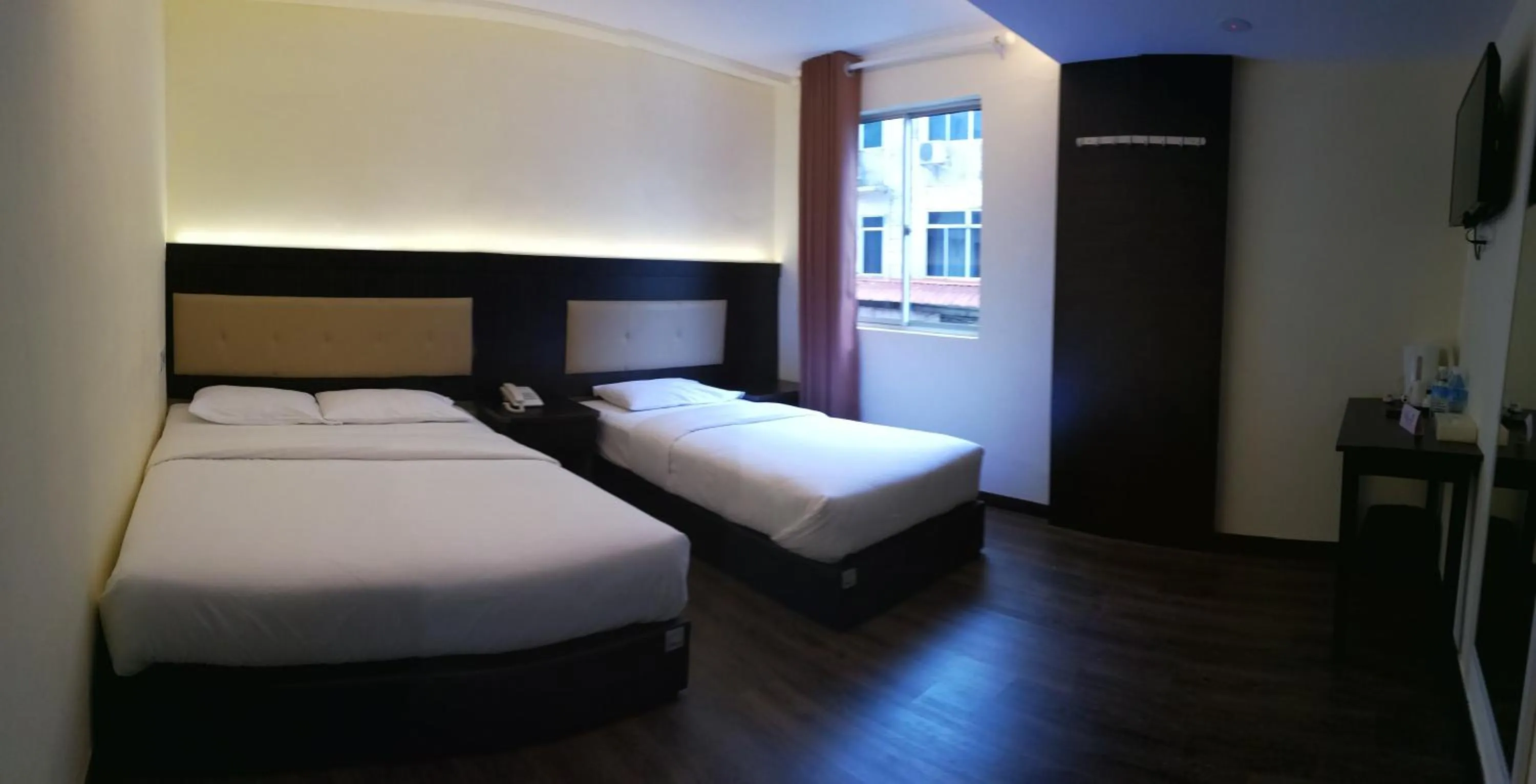 Photo of the whole room, Bed in Hotel Zuhra