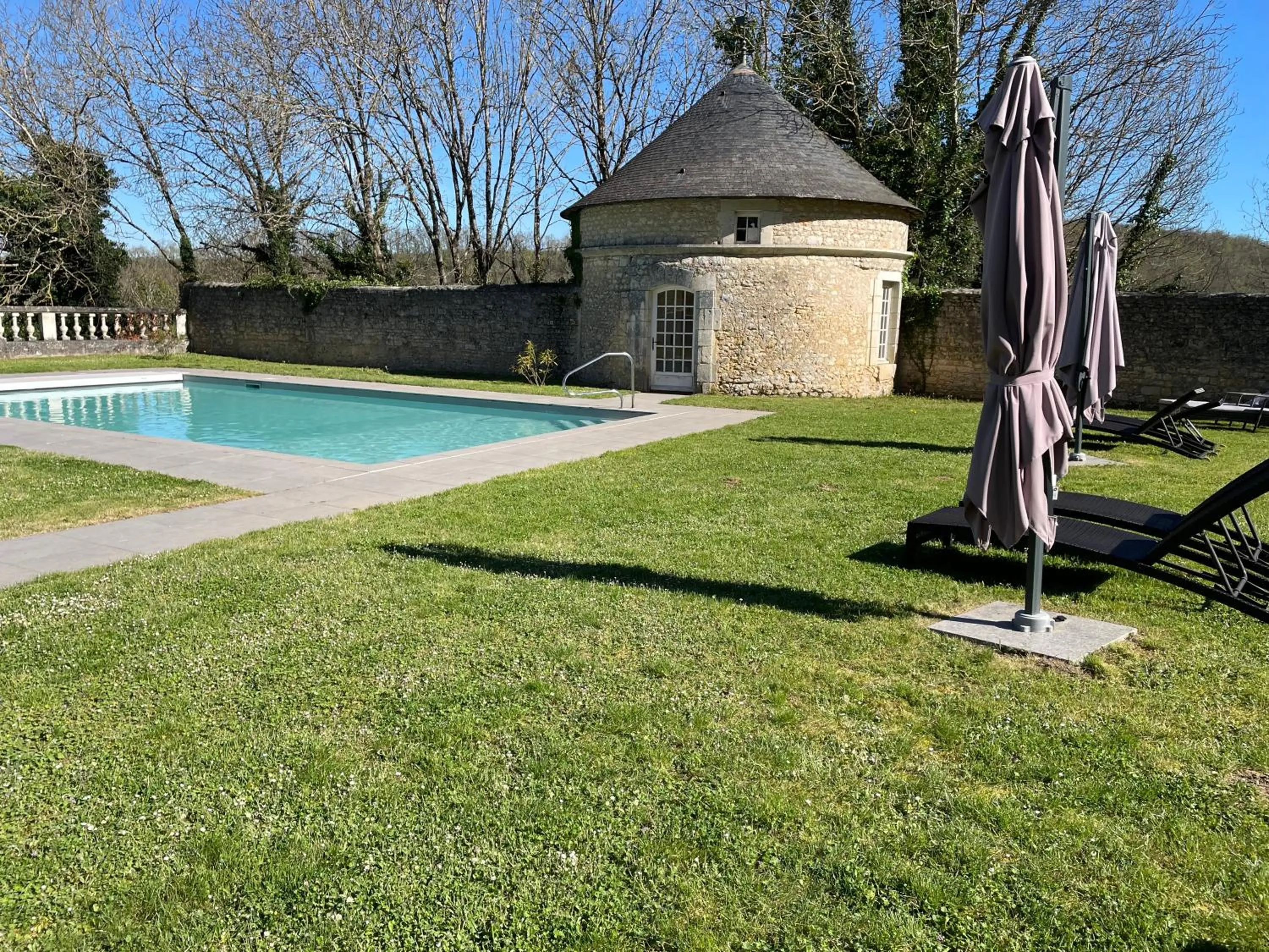 Swimming pool in Hapimag Château de Chabenet