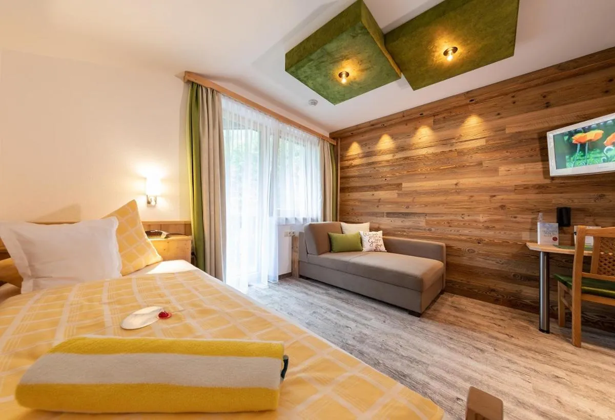 Photo of the whole room, Bed in Hotel Sporthof Austria