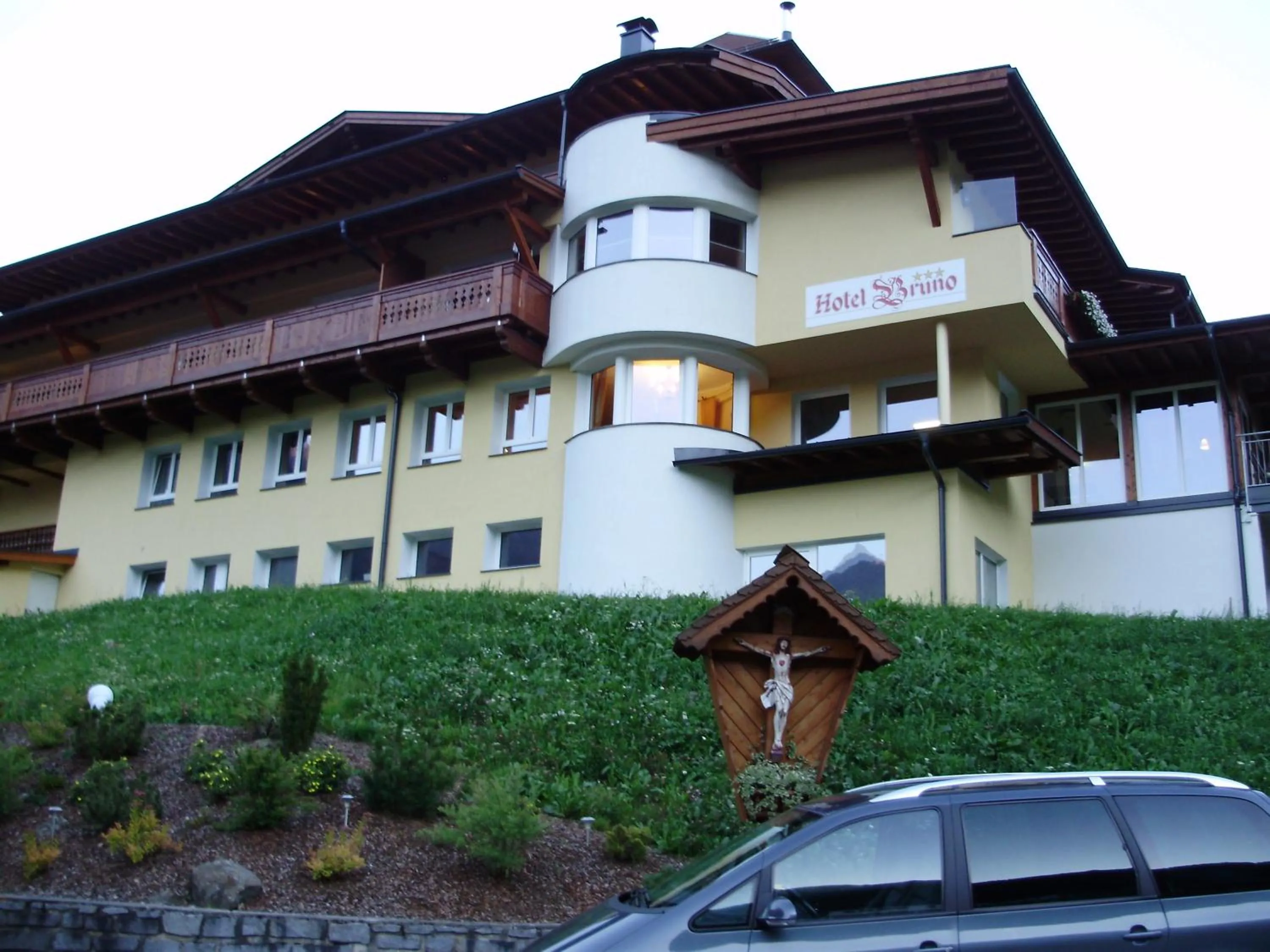 Property building in Hotel Bruno