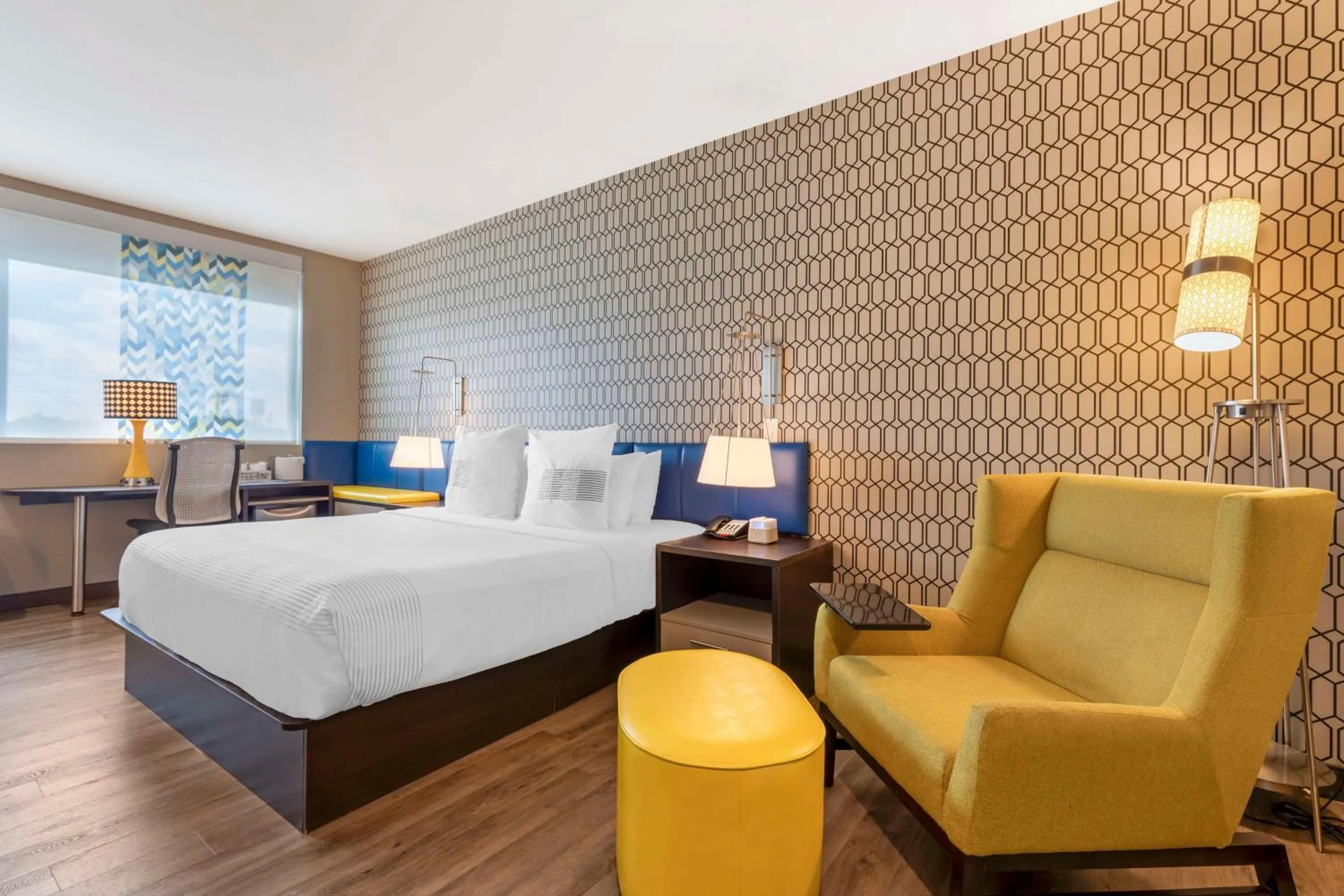 Bedroom, Bed in GLō Best Western Dallas South DeSoto