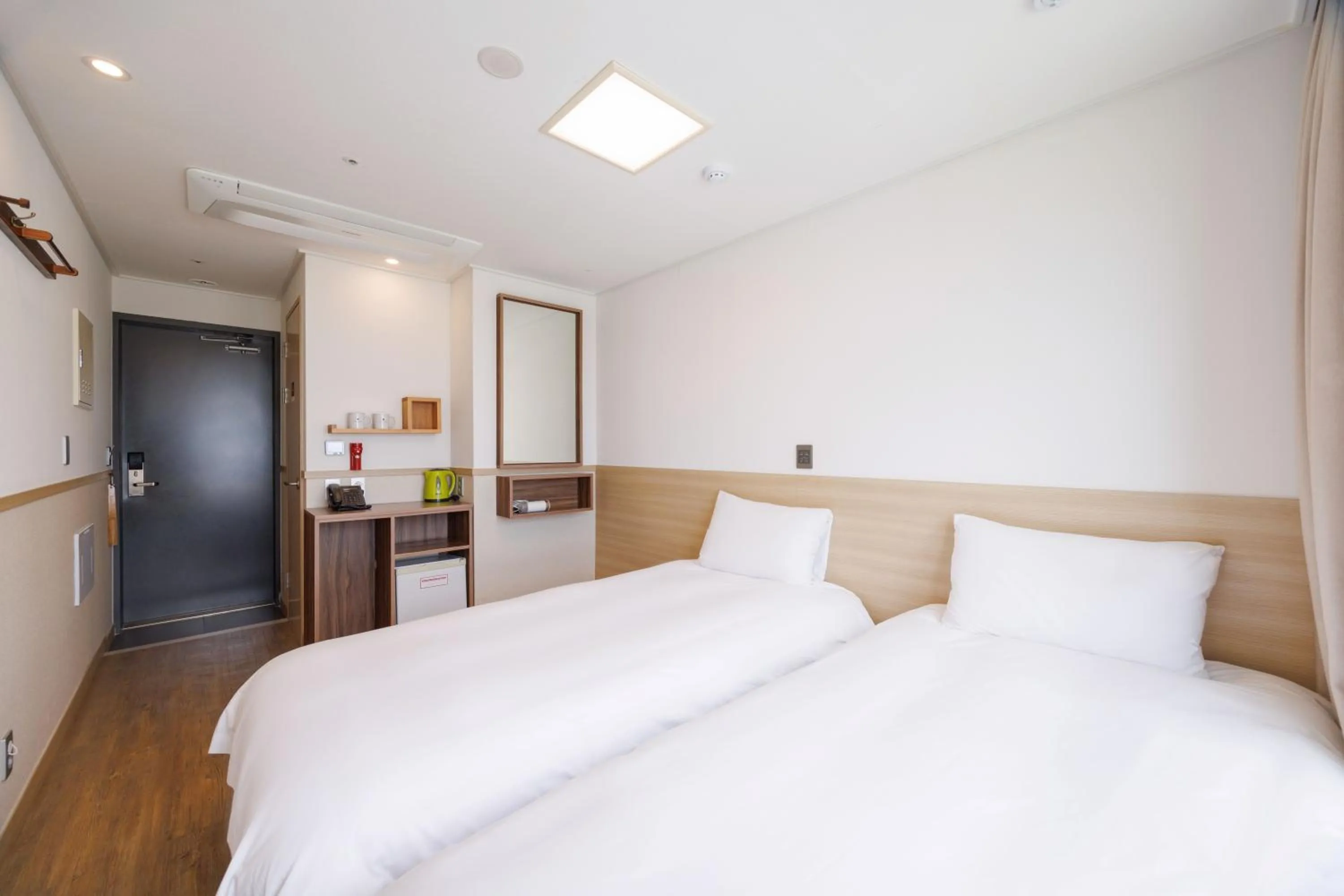 Decorative detail, Bed in Kenny Stay Jeju Seogwipo