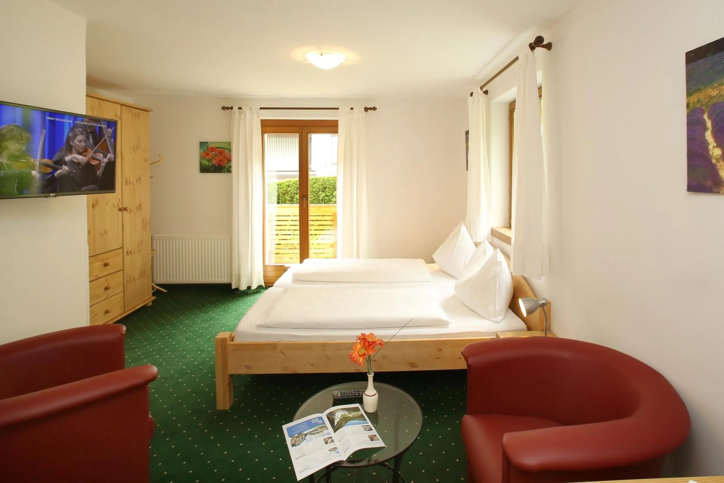 Bedroom, Bed in Chalet Jasmin