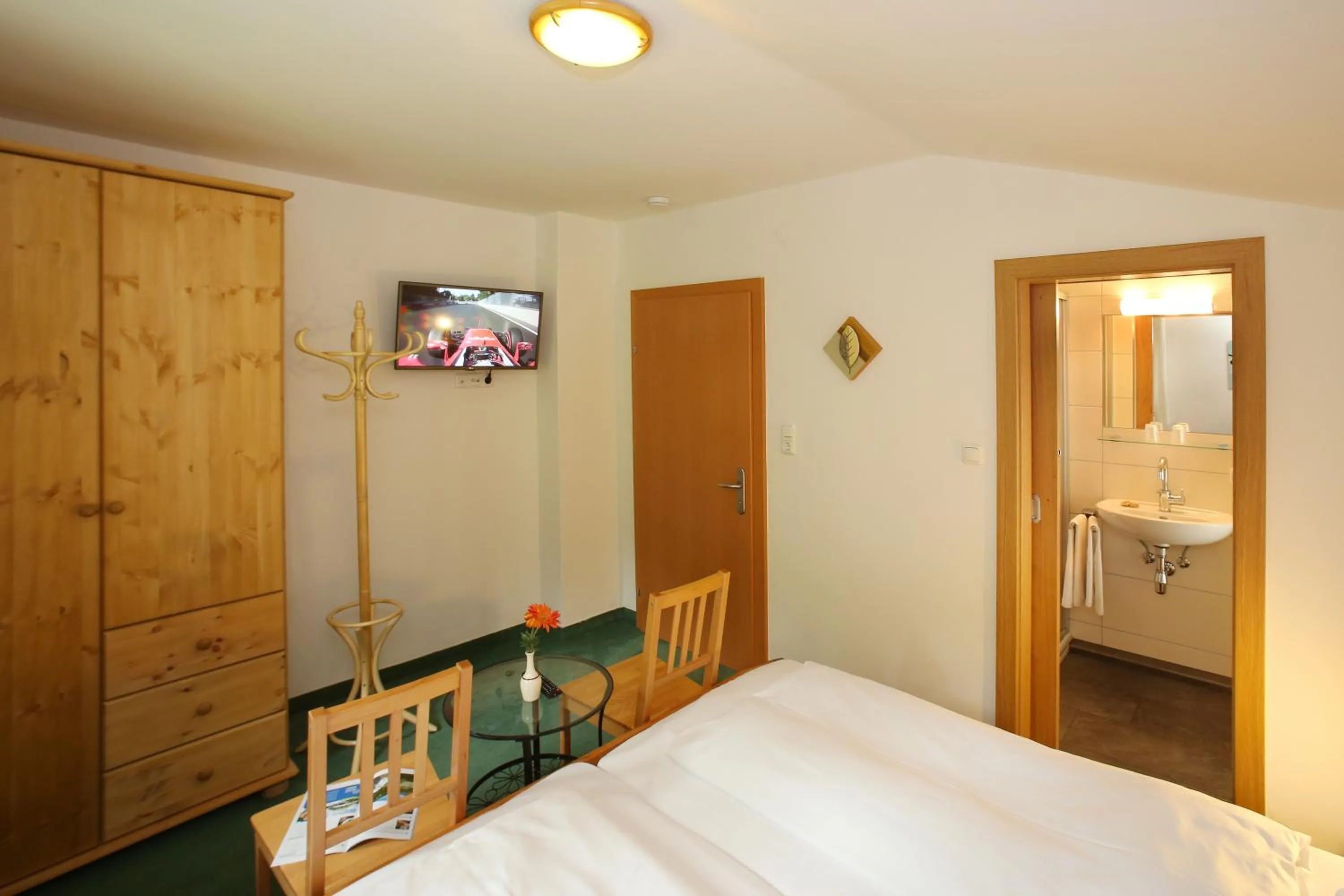 Bedroom, Bed in Chalet Jasmin