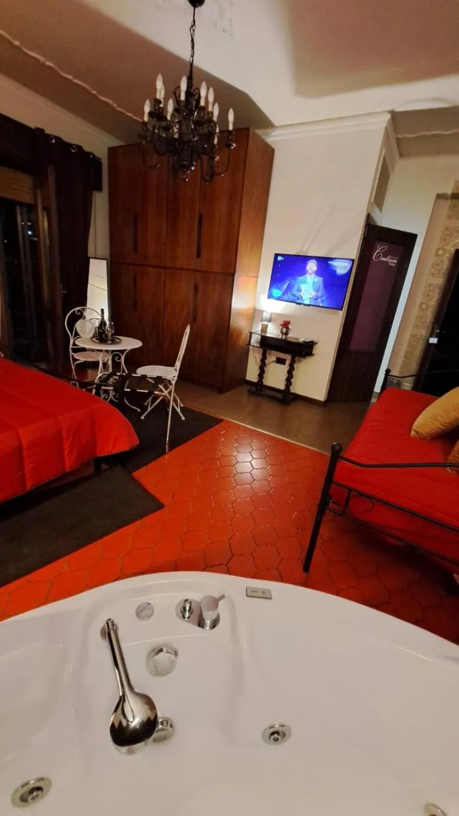 TV and multimedia in B&B Centrum Palmi