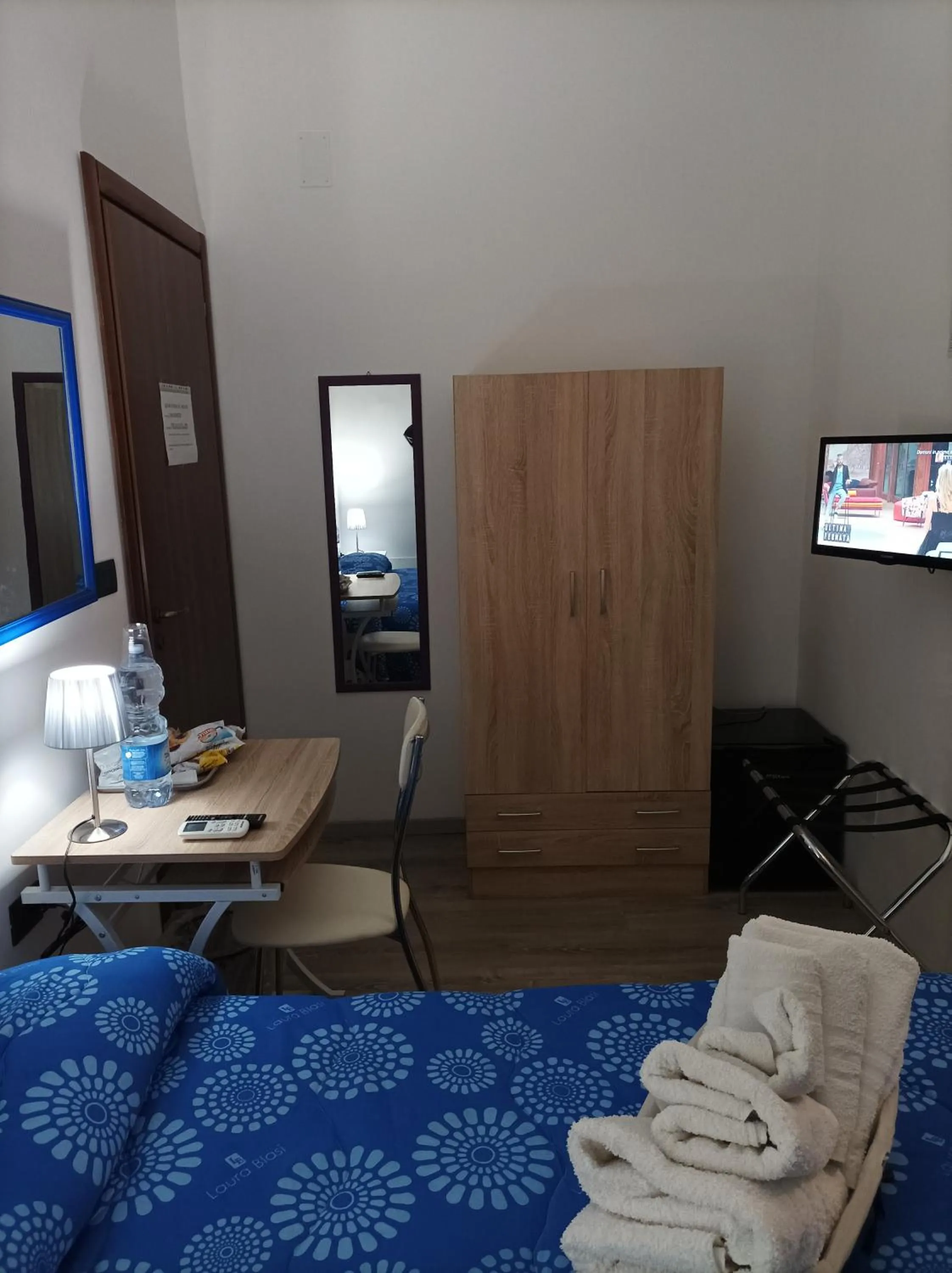 Bedroom, Bed in B&B Centrum Palmi