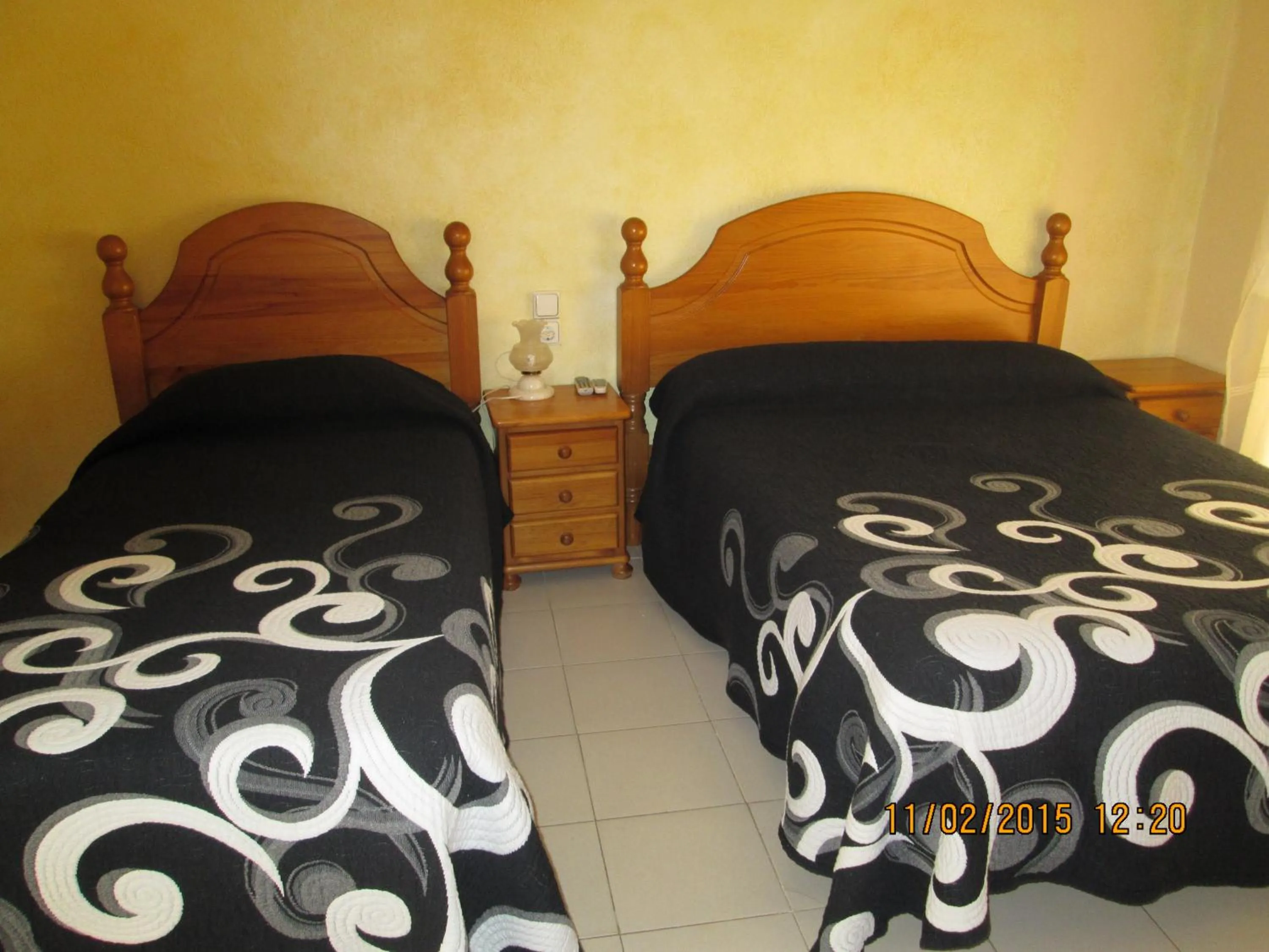 Bed in Hostal Avi Pep