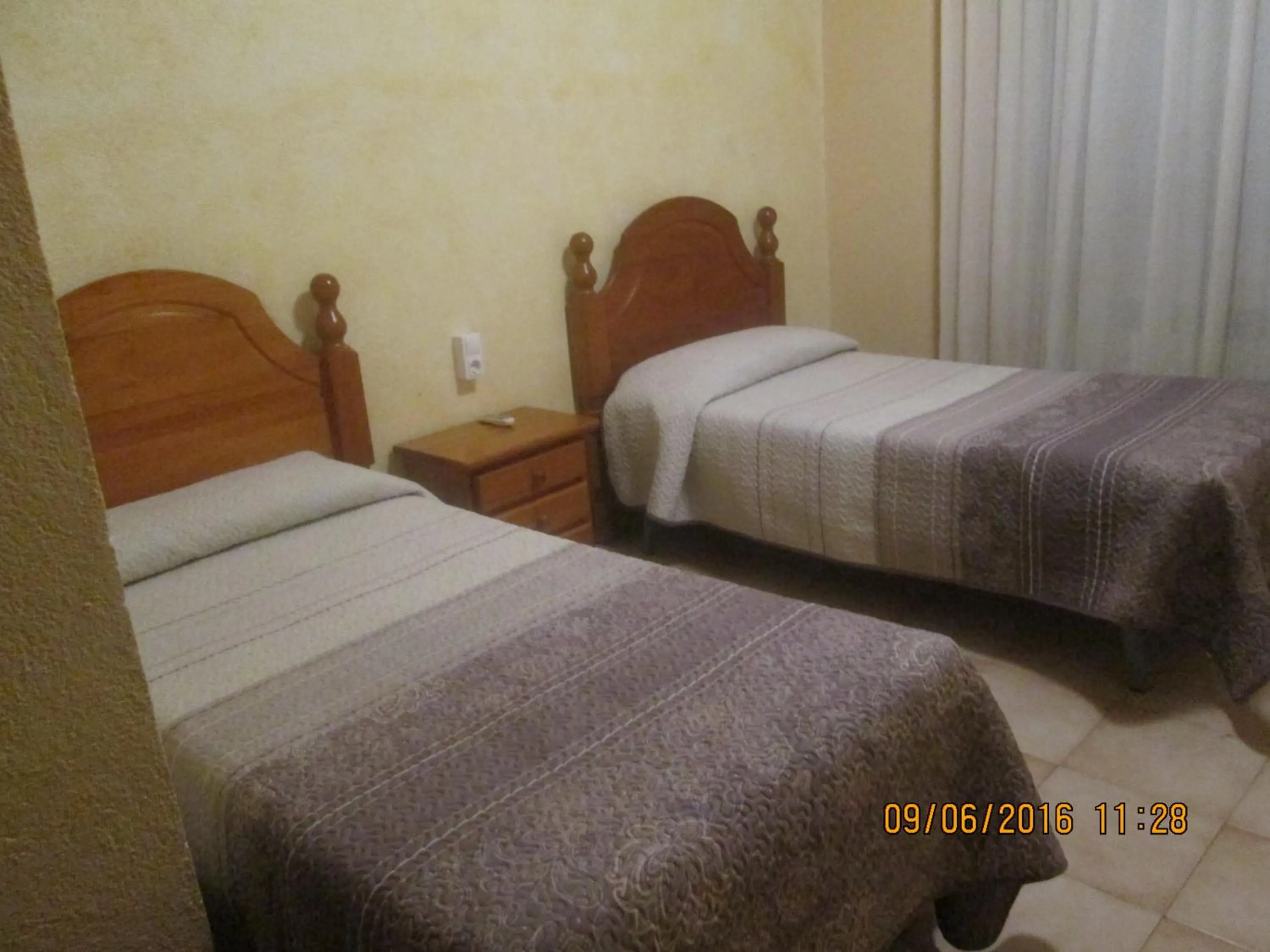 Decorative detail, Bed in Hostal Avi Pep