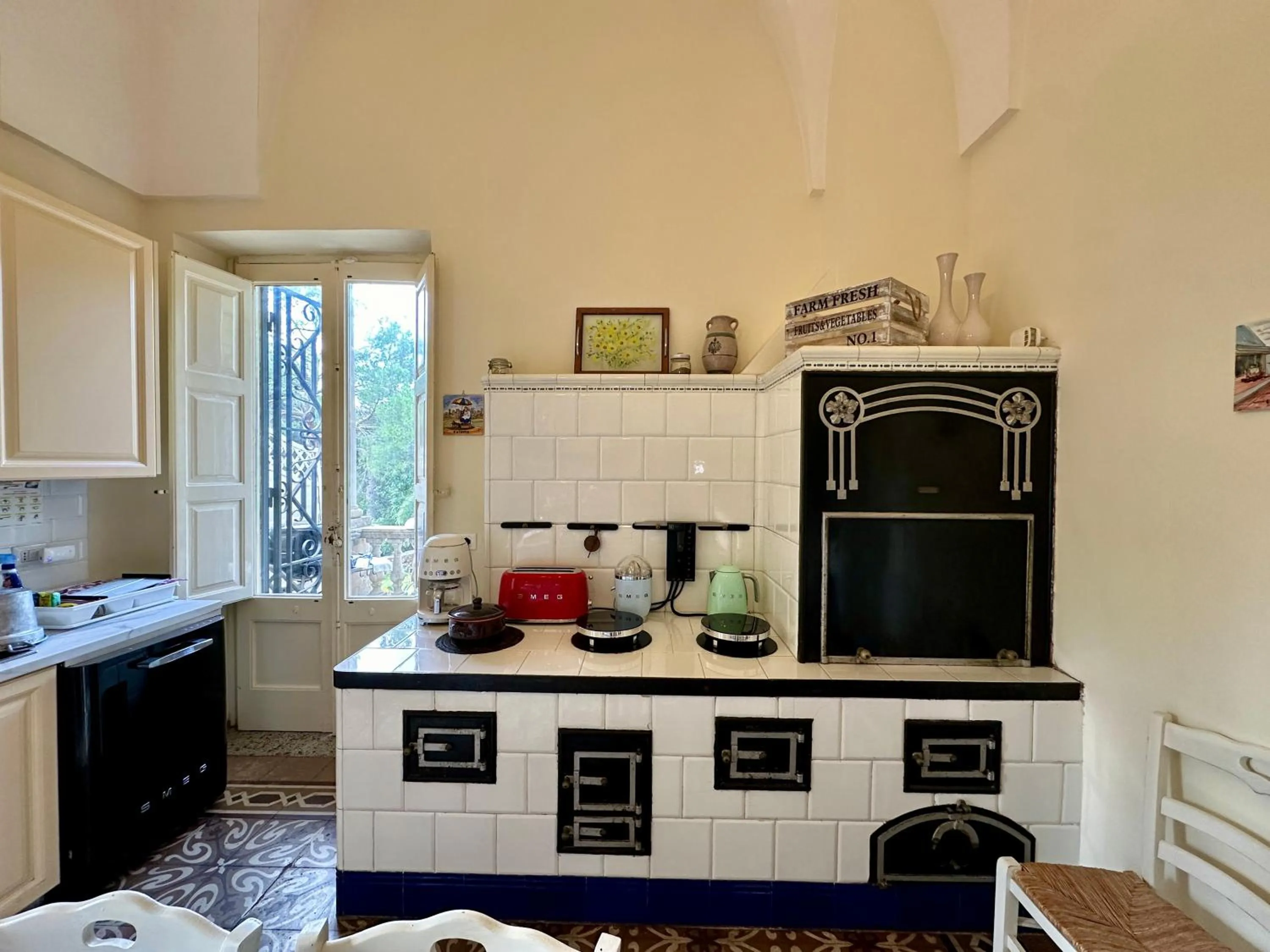 kitchen in Villa Scinata Dimora Storica