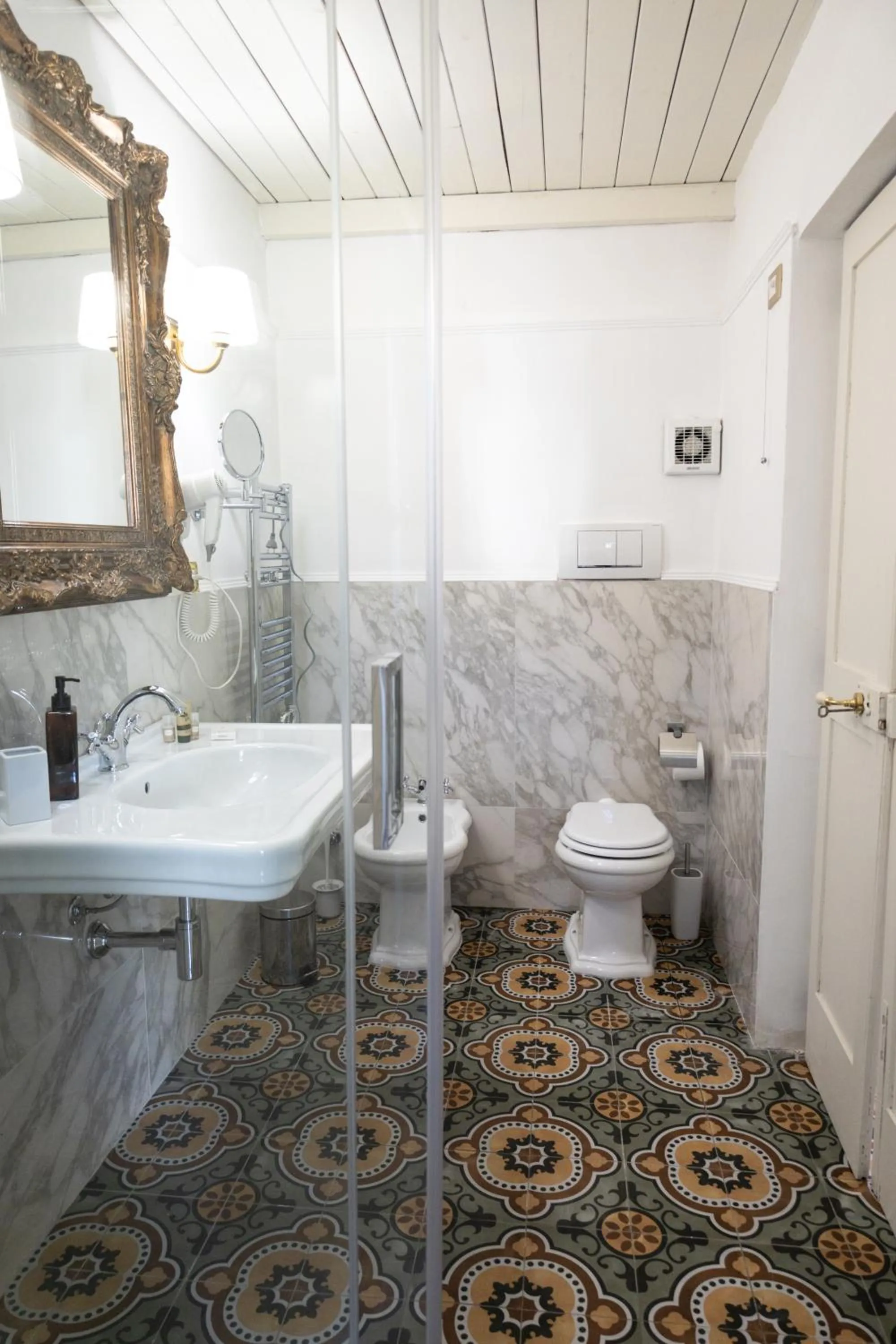 Bathroom in Villa Scinata Dimora Storica